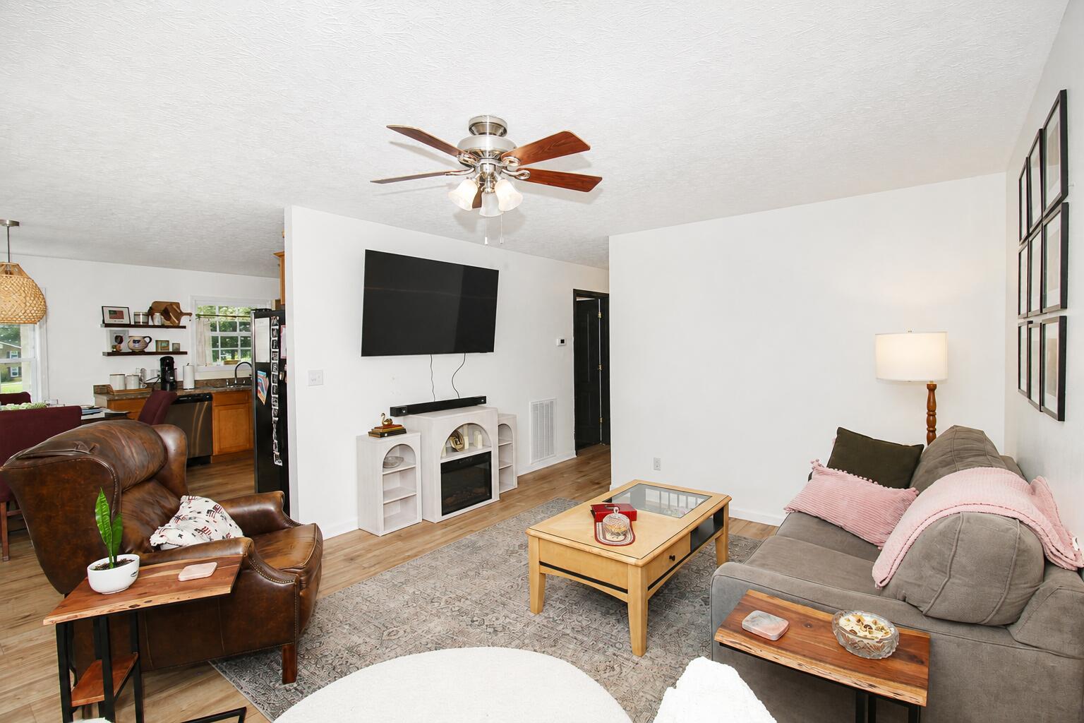 785 Rockcastle Lakeshore Drive Property Photo 14