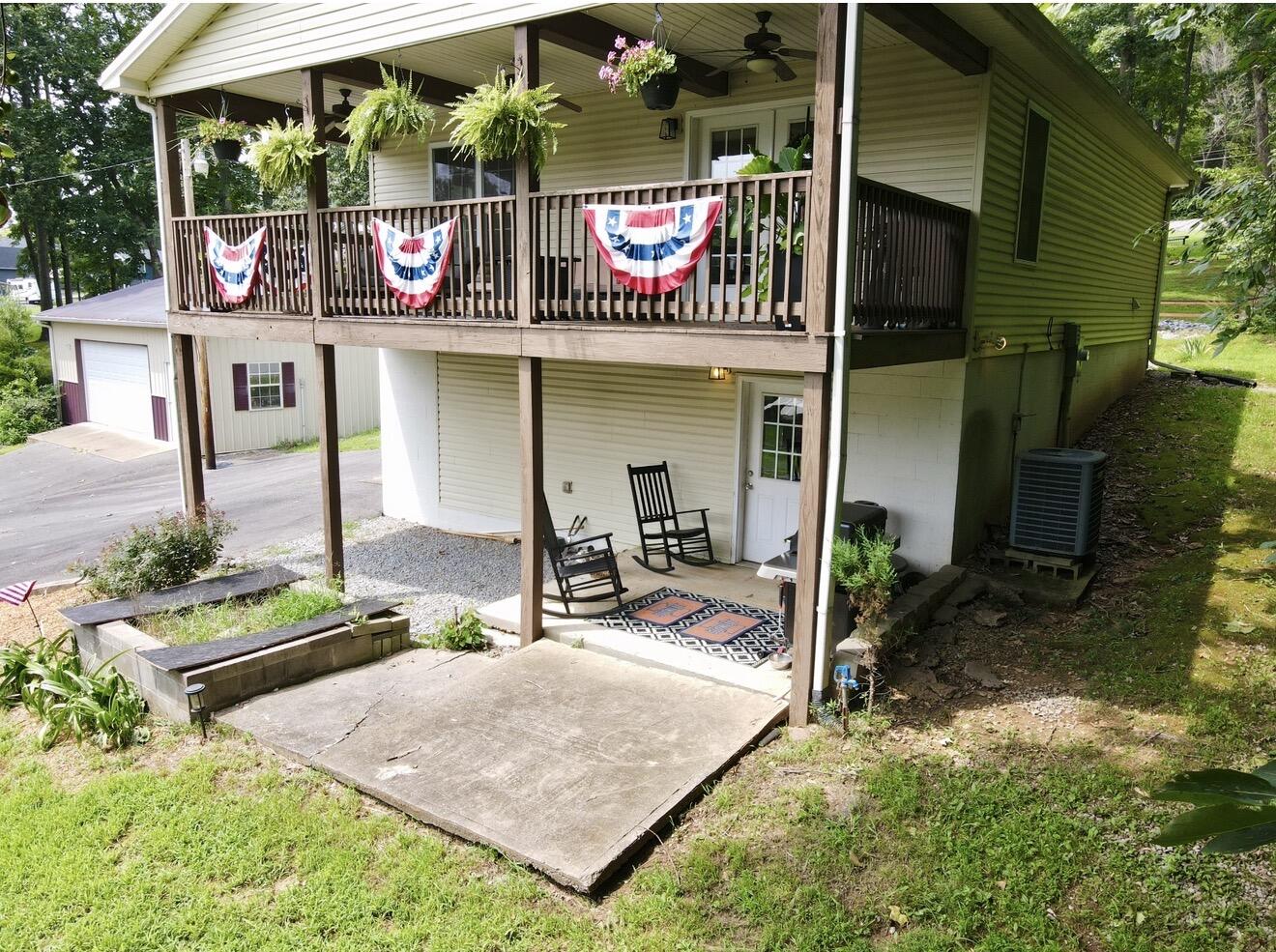 785 Rockcastle Lakeshore Drive Property Photo 36