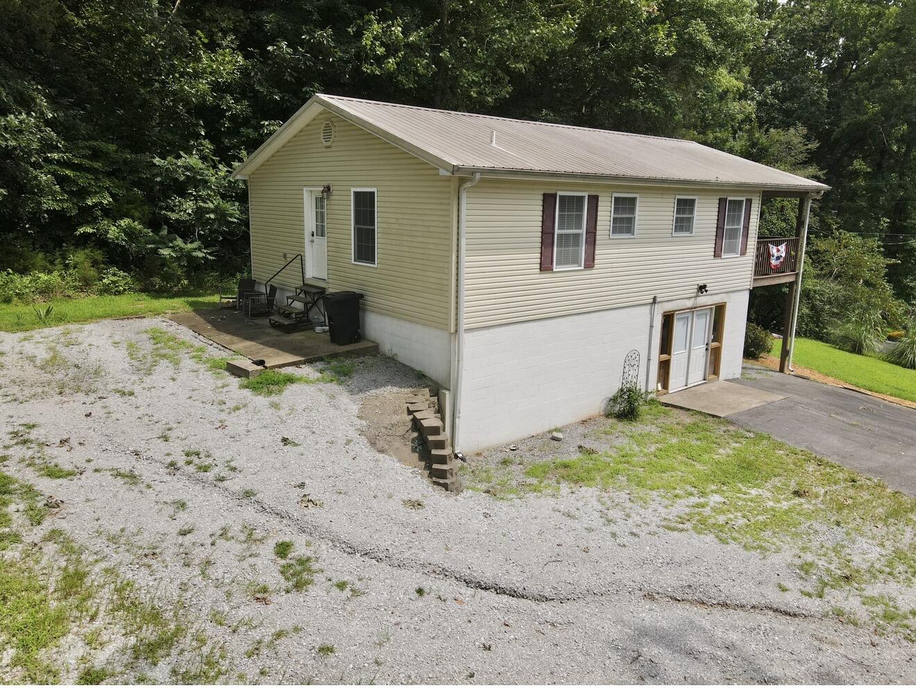 785 Rockcastle Lakeshore Drive Property Photo 37