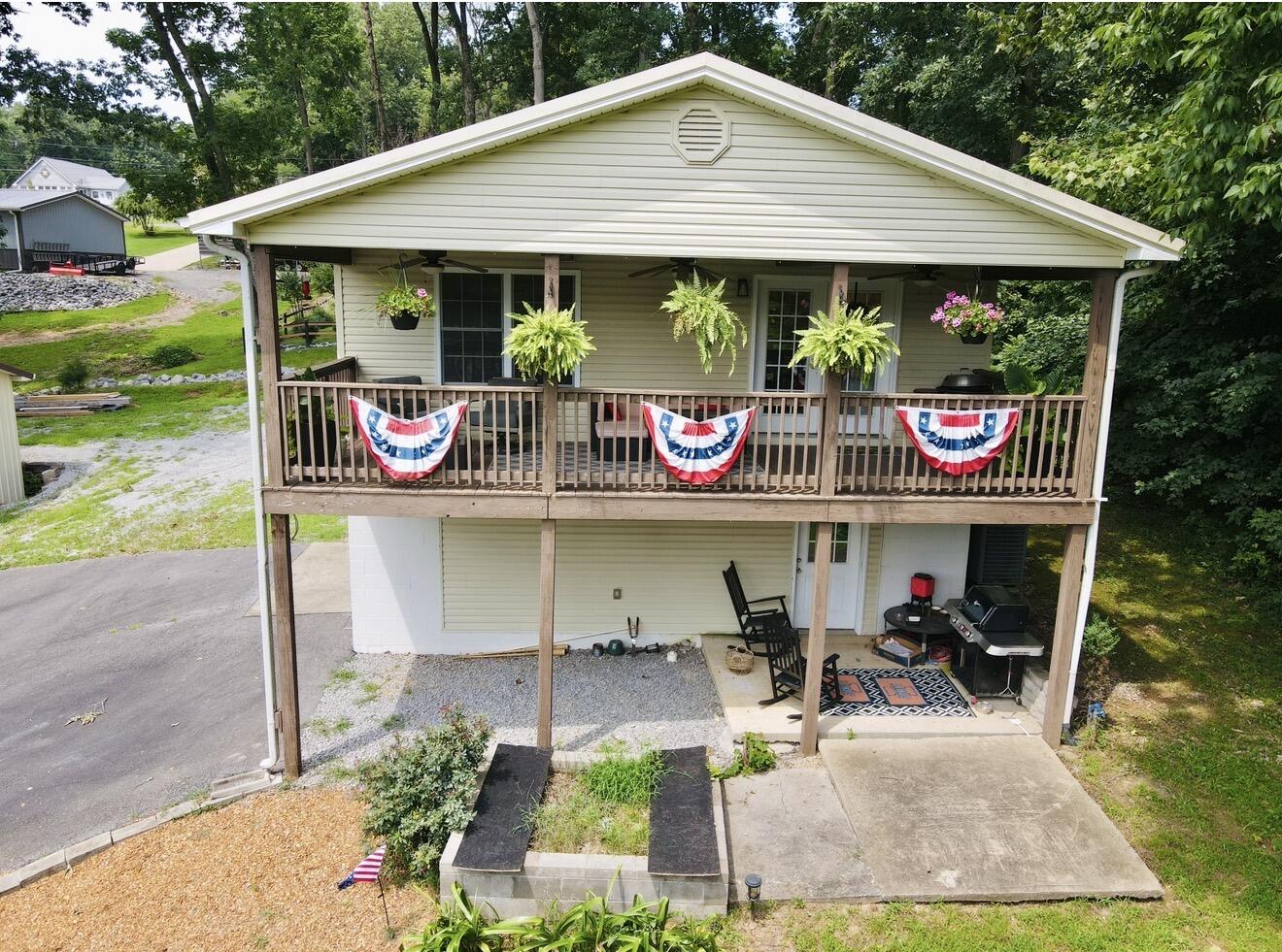 785 Rockcastle Lakeshore Drive Property Photo 37