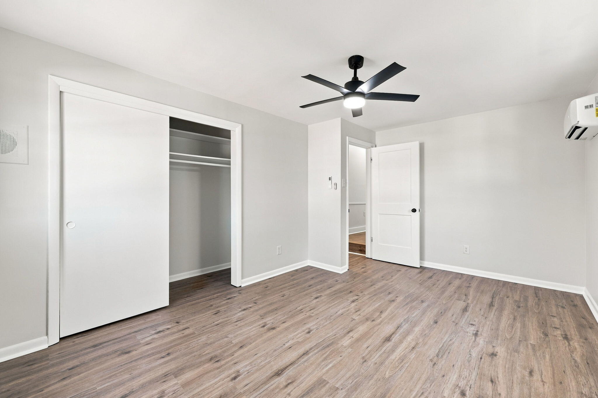 205 Midland Place Property Photo 25