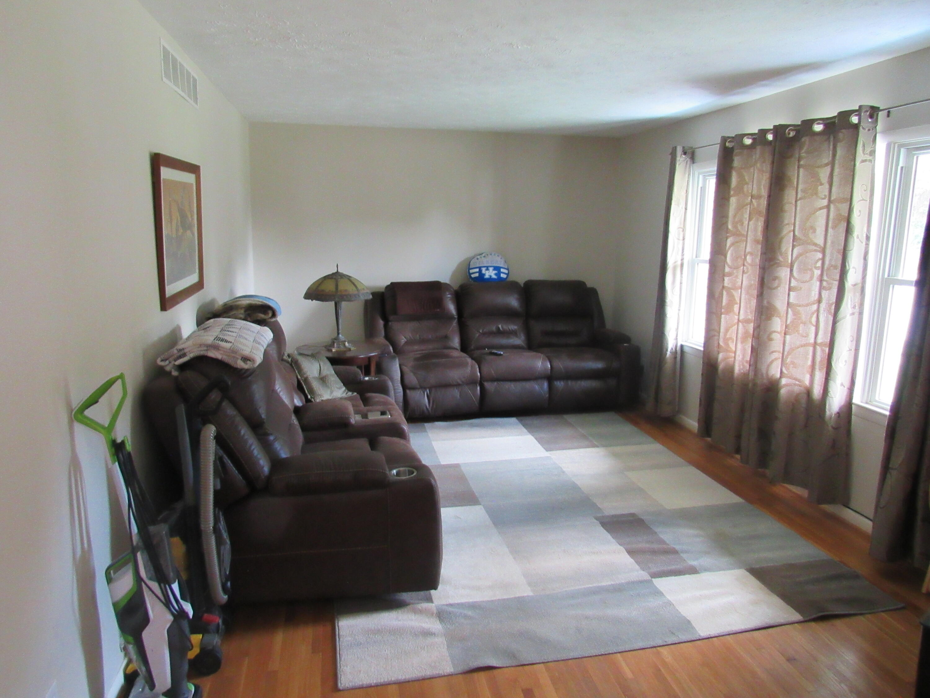 637 Cromwell Way Property Photo 9