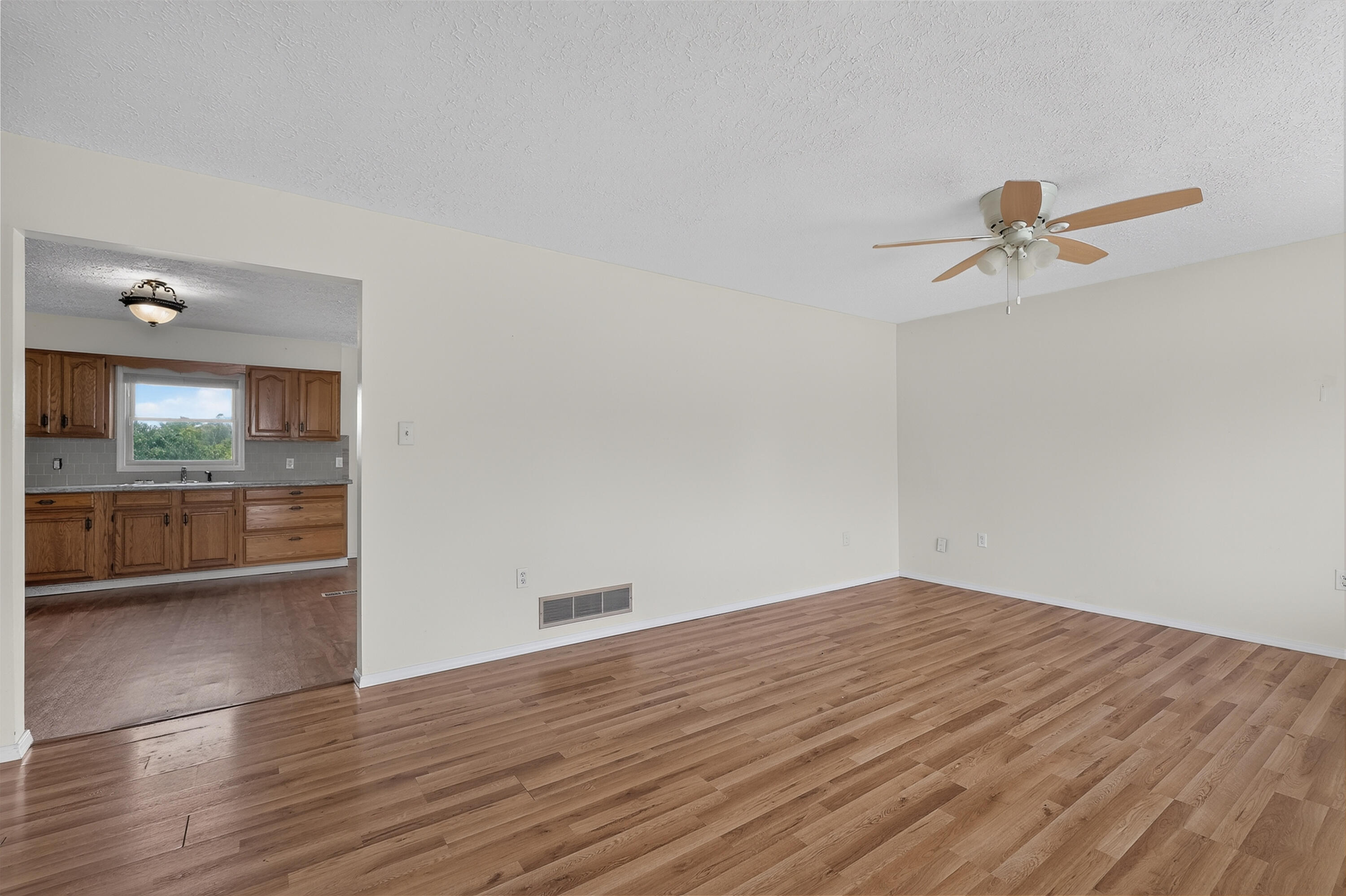 43 Crupper Lane Property Photo 4