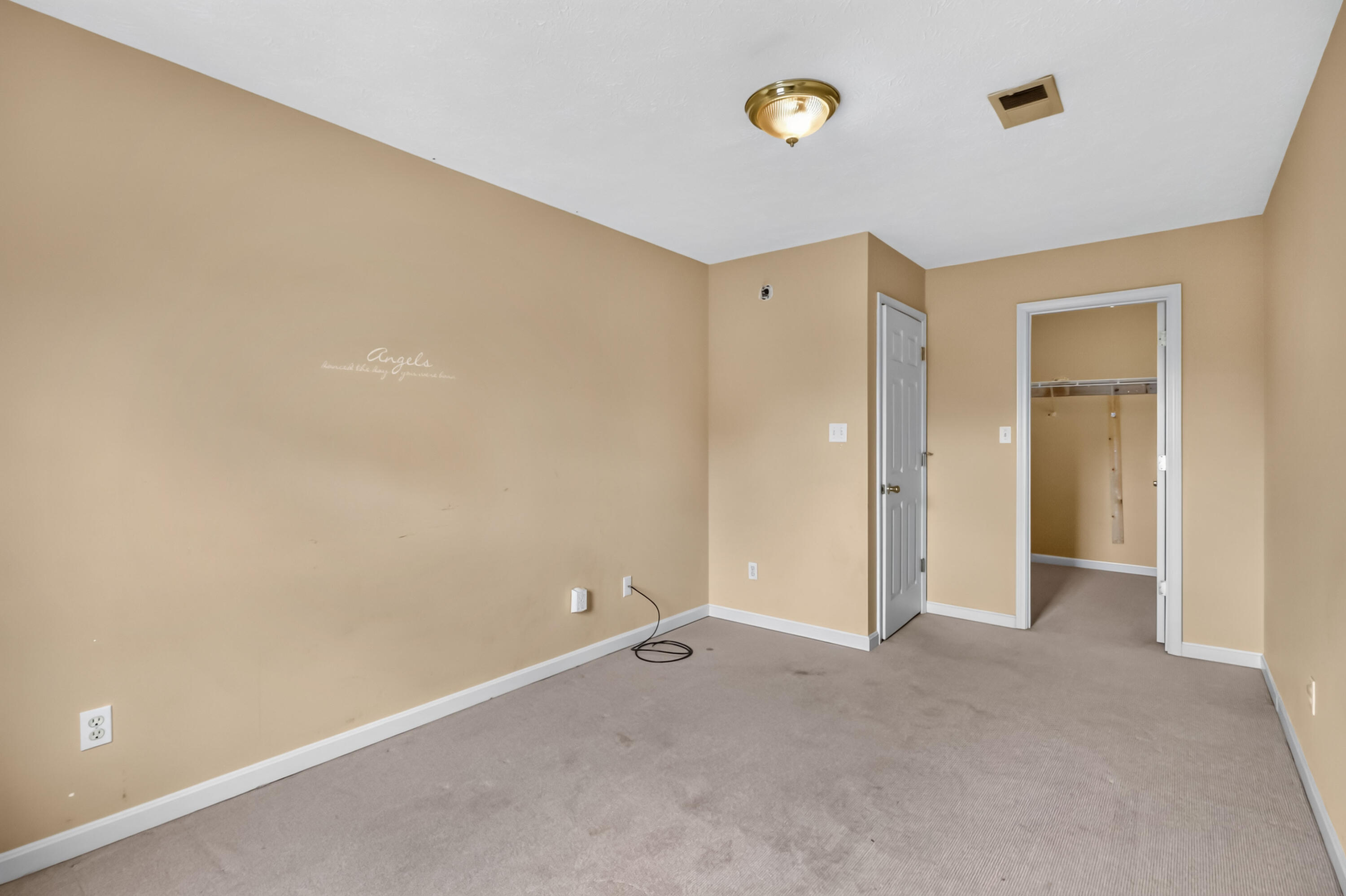 325 Weslyn Way Property Photo 35