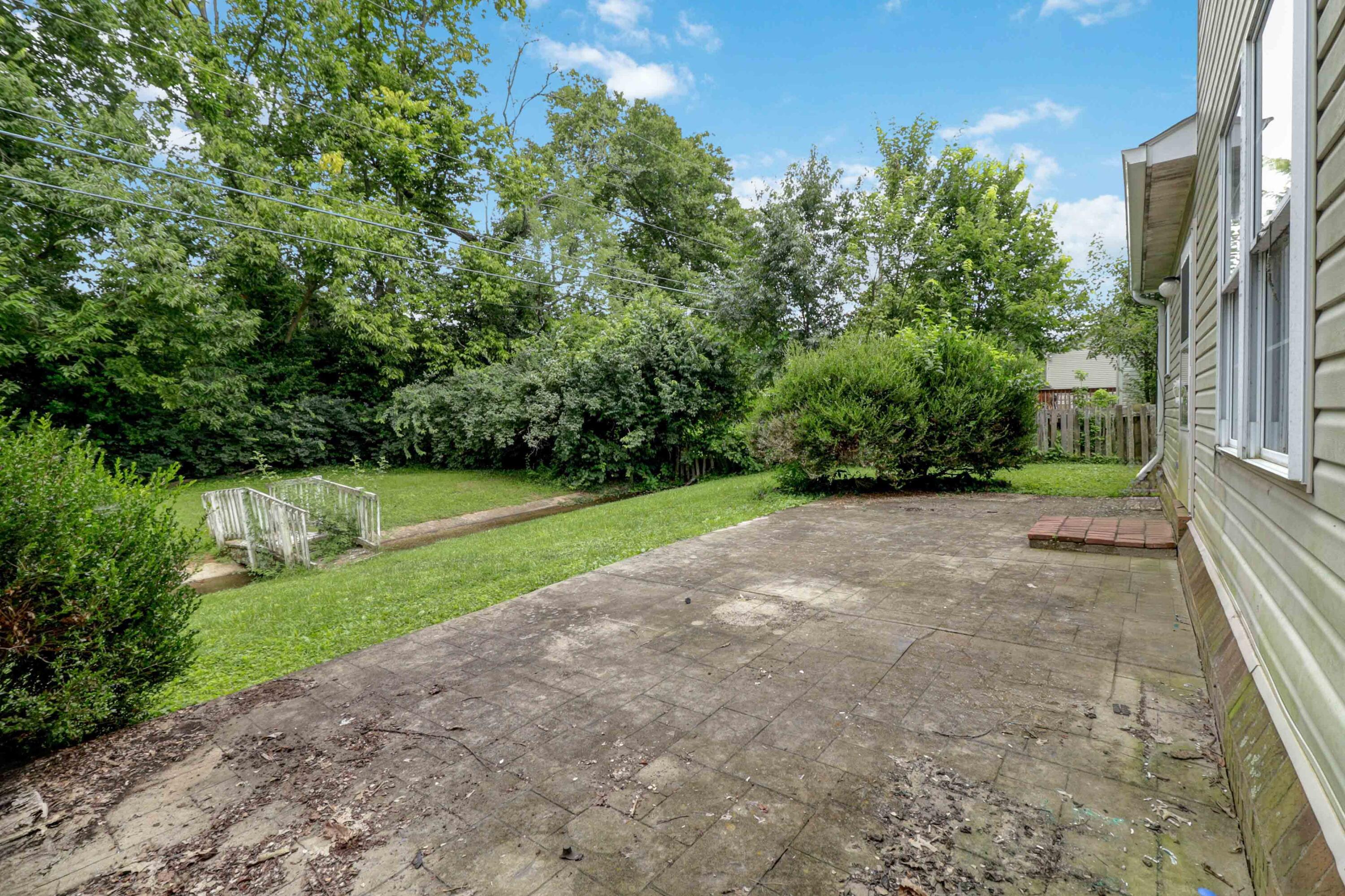 325 Weslyn Way Property Photo 39