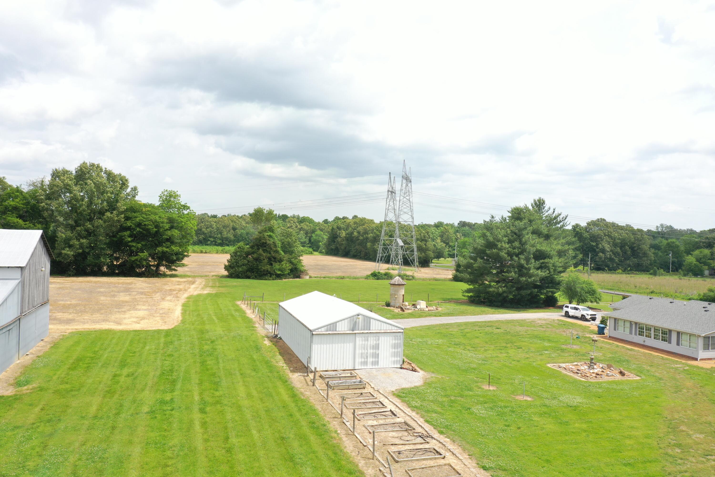6035 Cunningham Road Property Photo 12