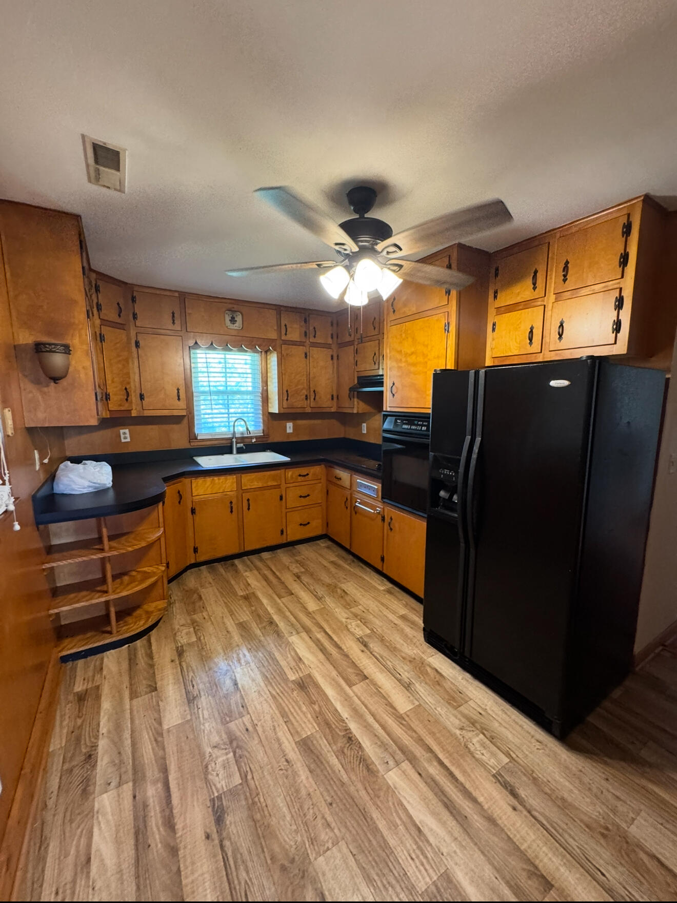 322 Blane Drive Property Photo 4