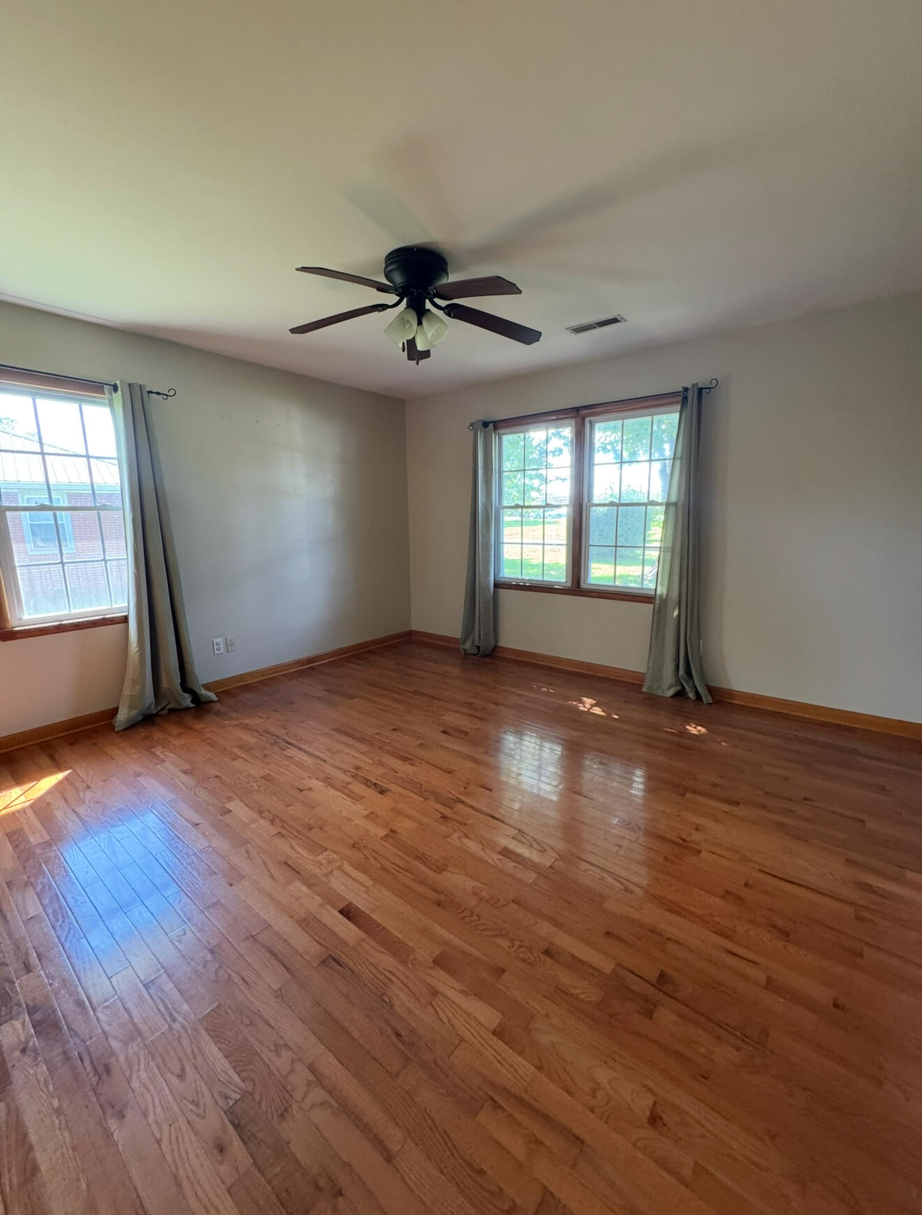322 Blane Drive Property Photo 5