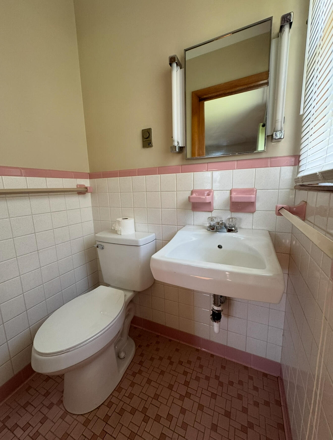322 Blane Drive Property Photo 7