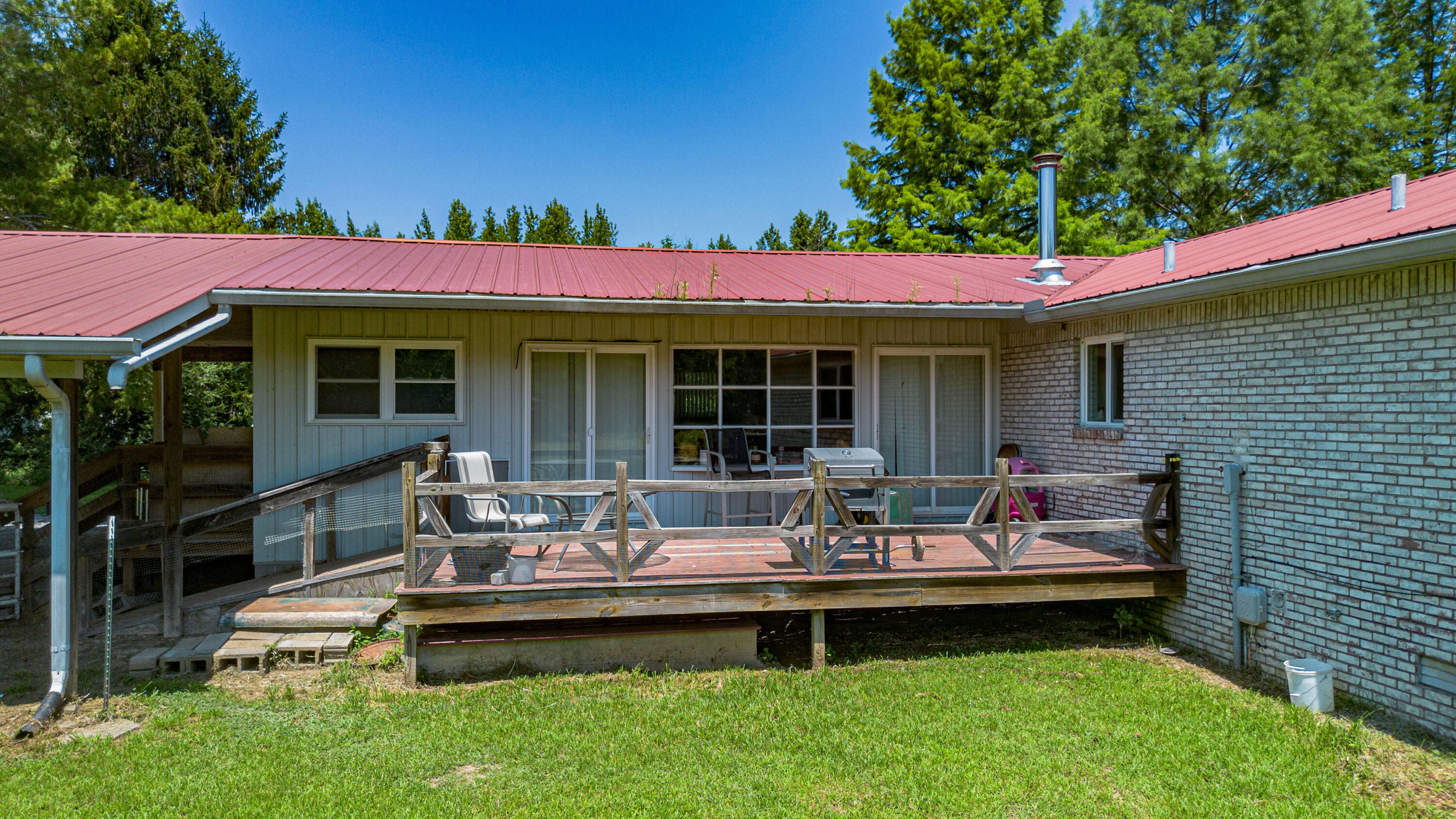 1415 Said Road Property Photo 6