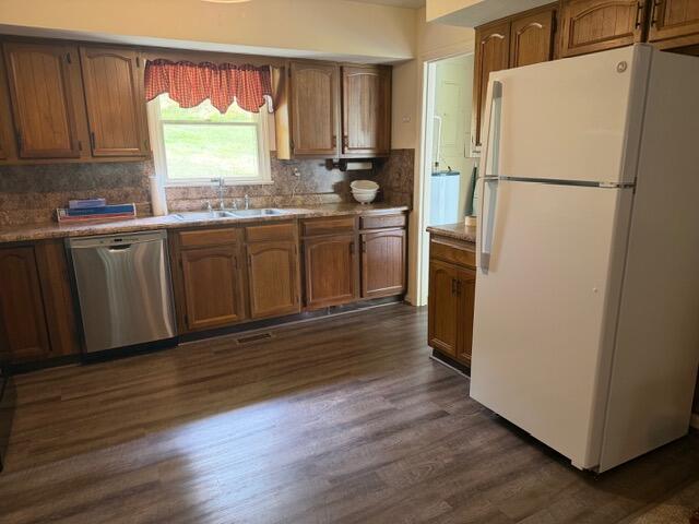 4589 Abbott Creek Road Property Photo 11