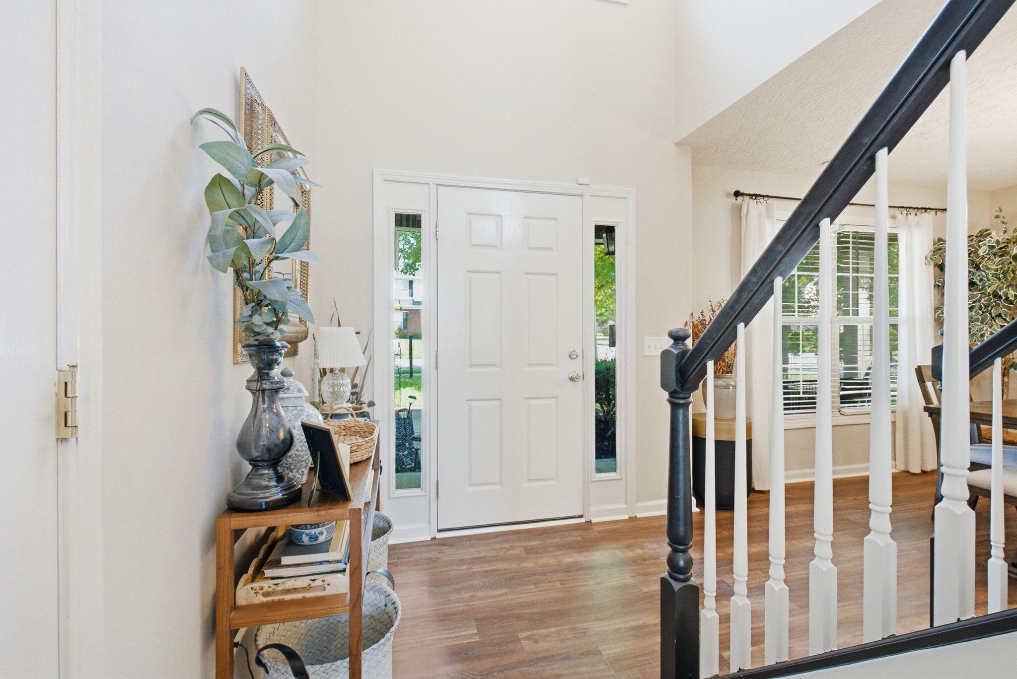 801 White Wood Flat Property Photo 6