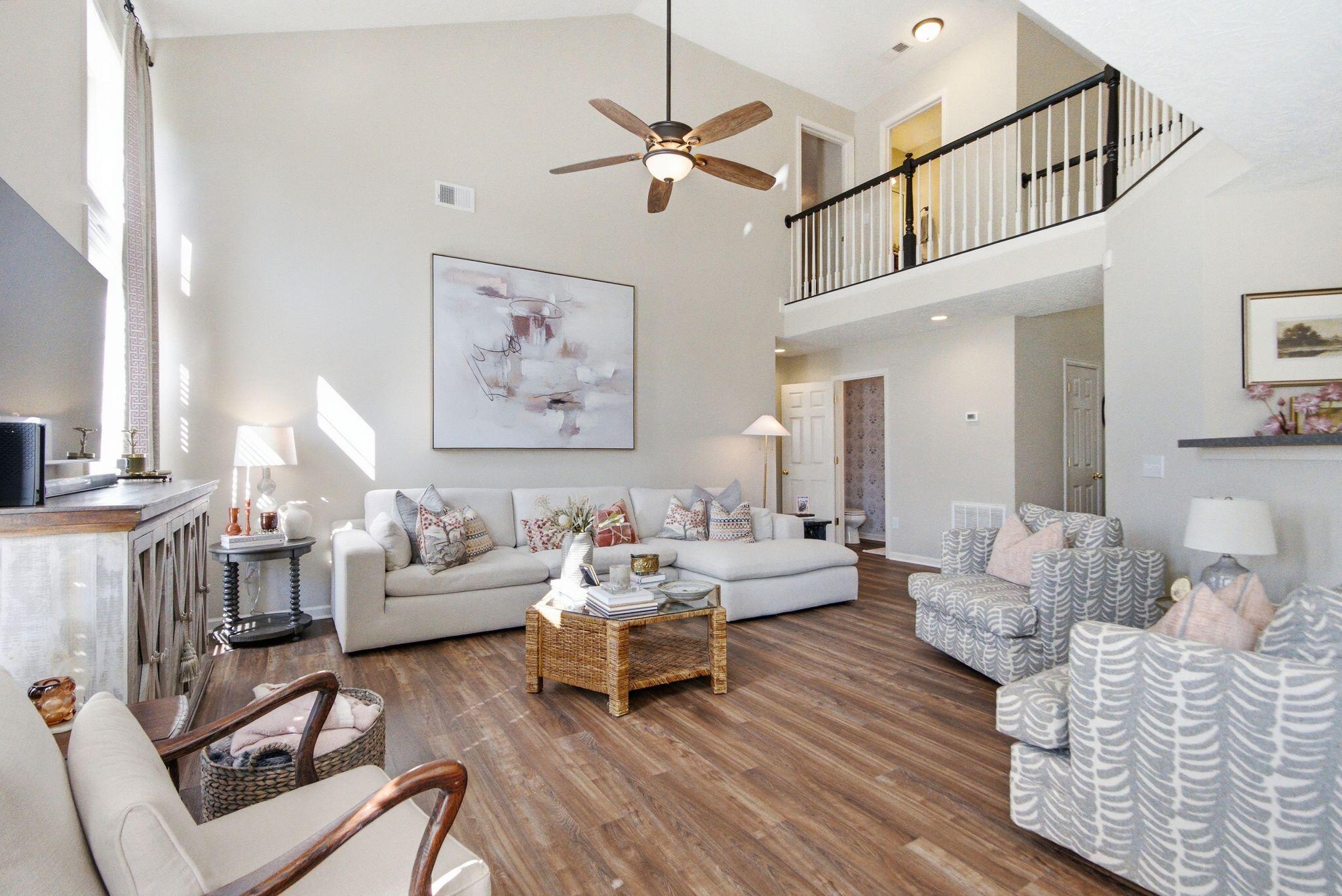 801 White Wood Flat Property Photo 9