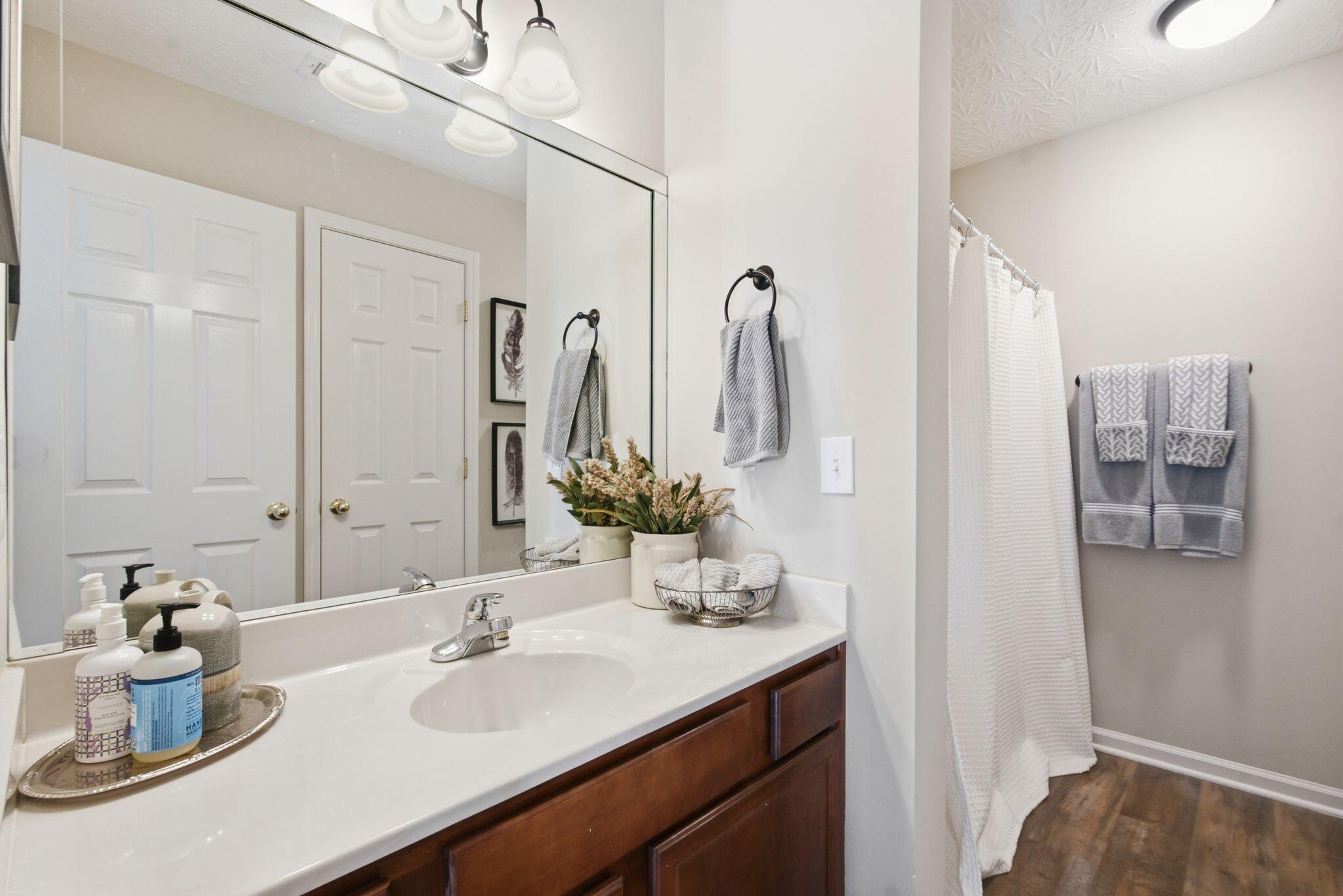 801 White Wood Flat Property Photo 33