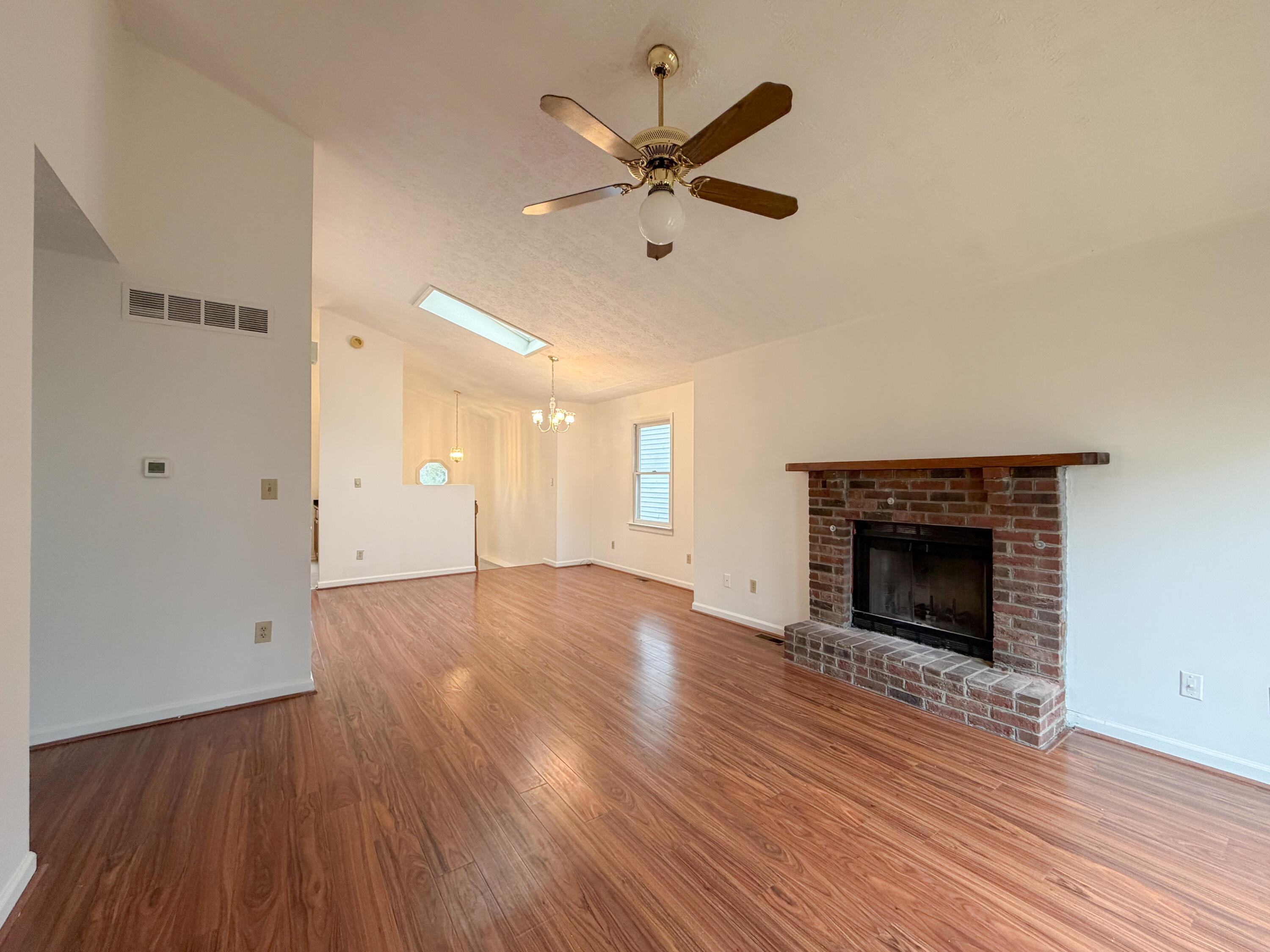 352 Chase Place Property Photo 3