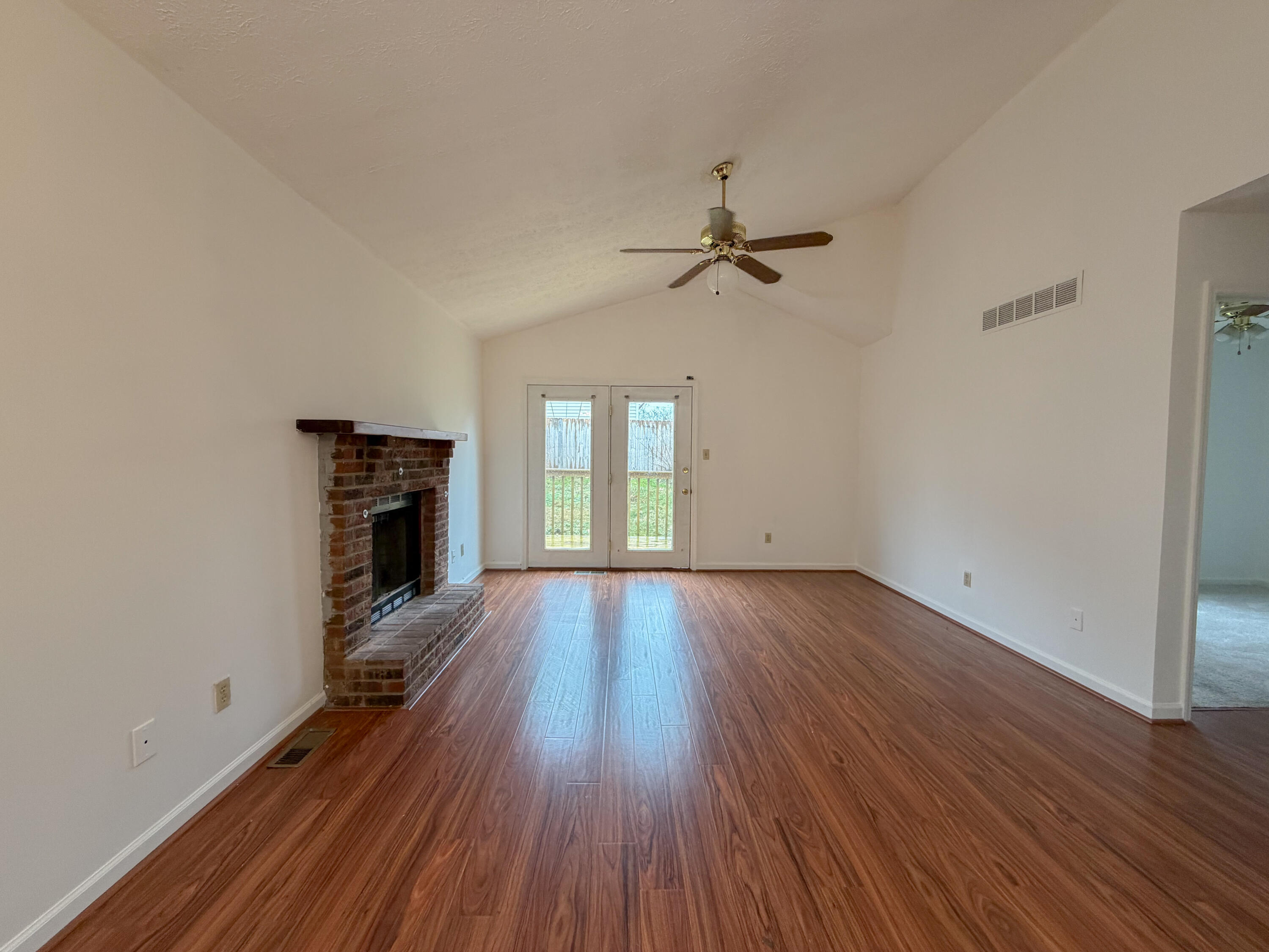 352 Chase Place Property Photo 5