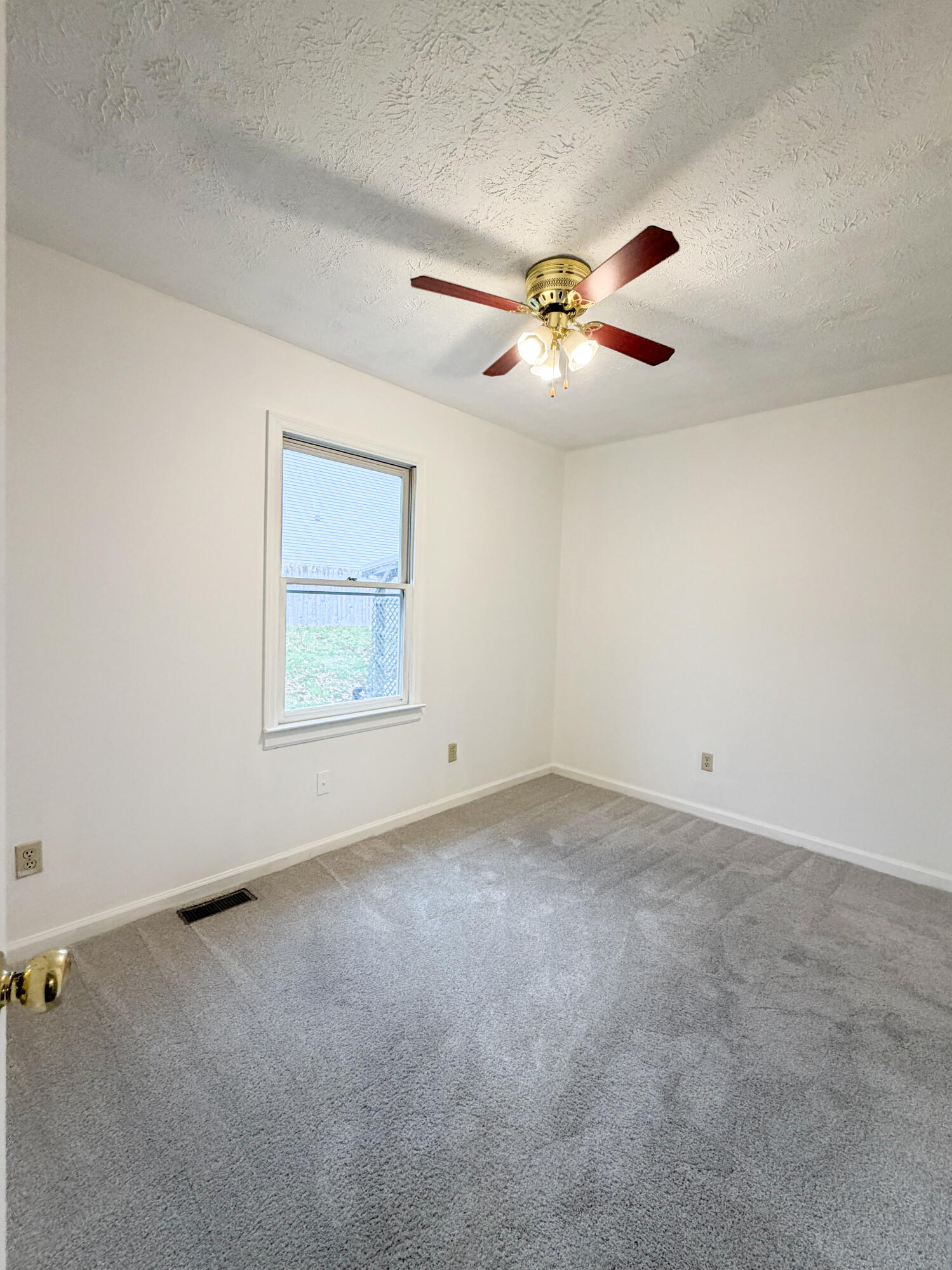 352 Chase Place Property Photo 14