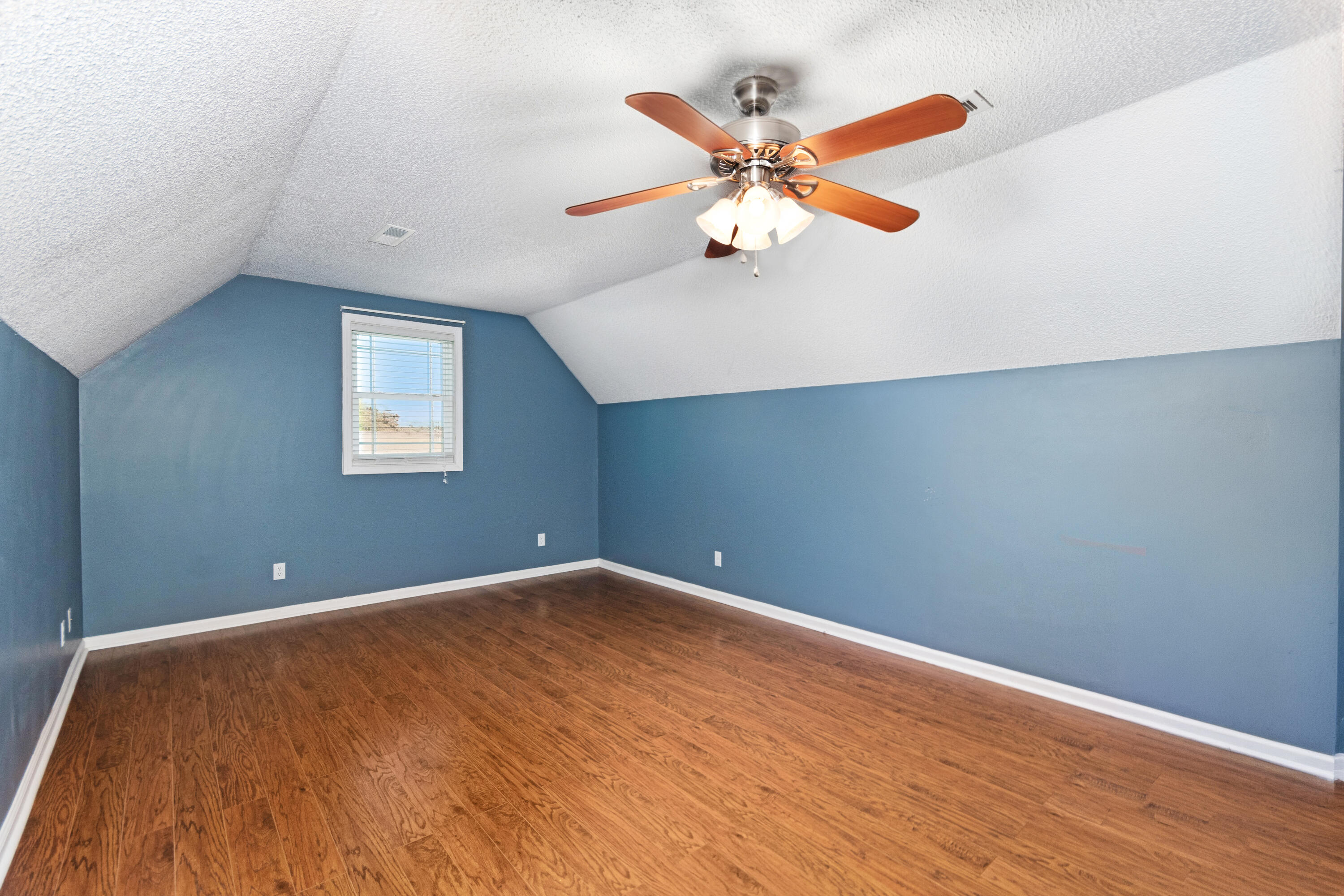 25 Kurt Drive Property Photo 21