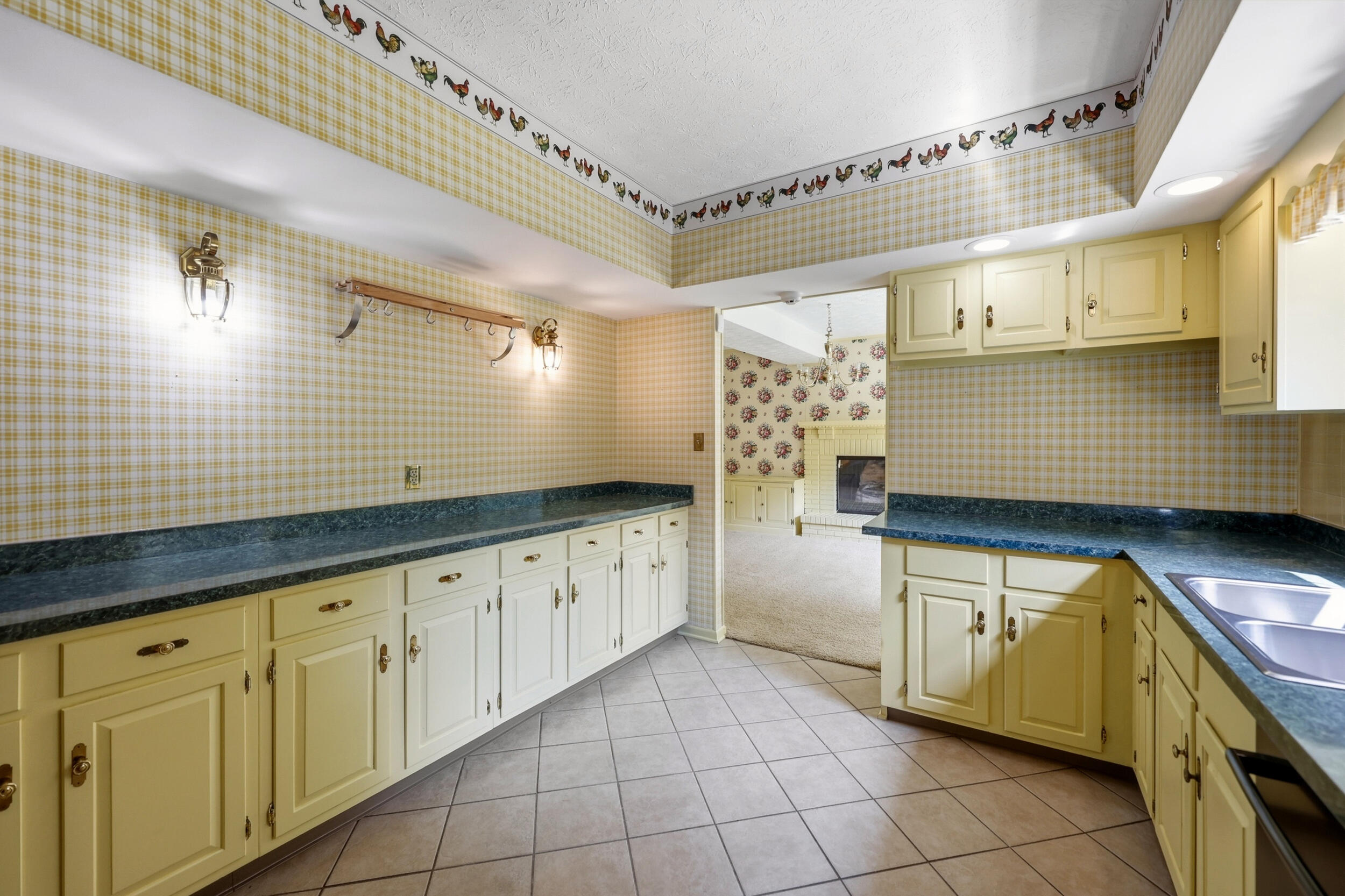 1053 Idylwild Drive Property Photo 9