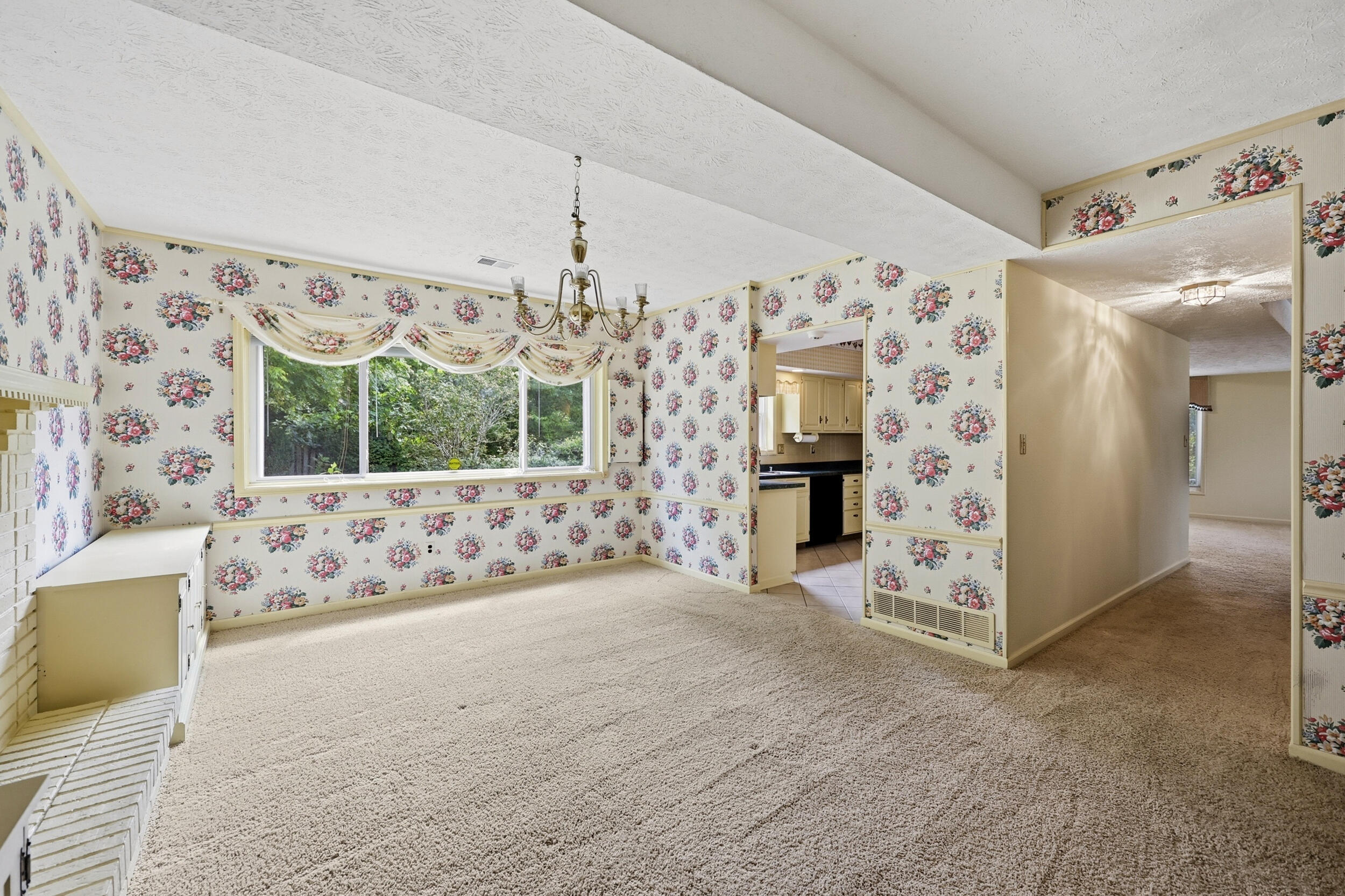 1053 Idylwild Drive Property Photo 11