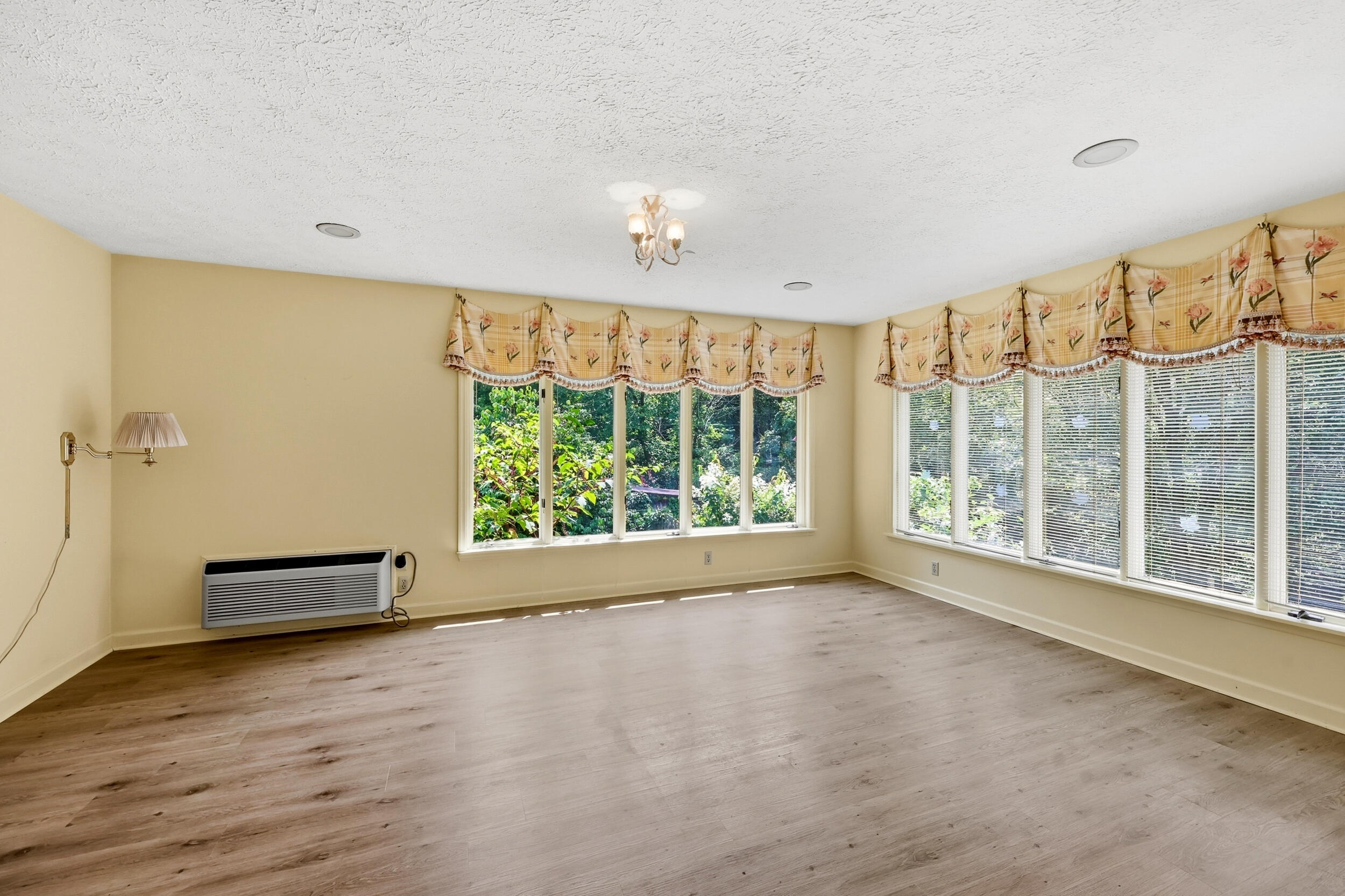 1053 Idylwild Drive Property Photo 15