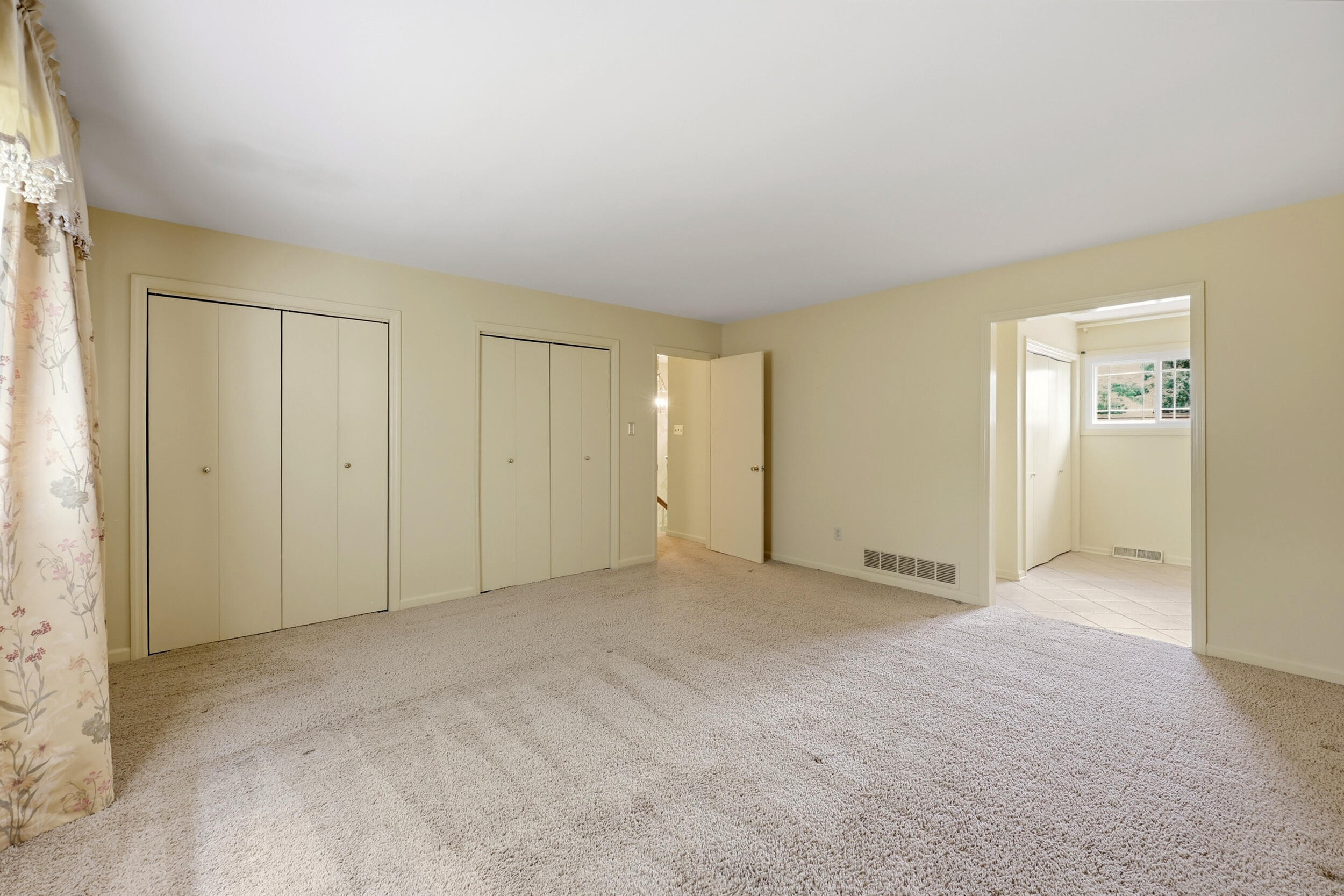 1053 Idylwild Drive Property Photo 27