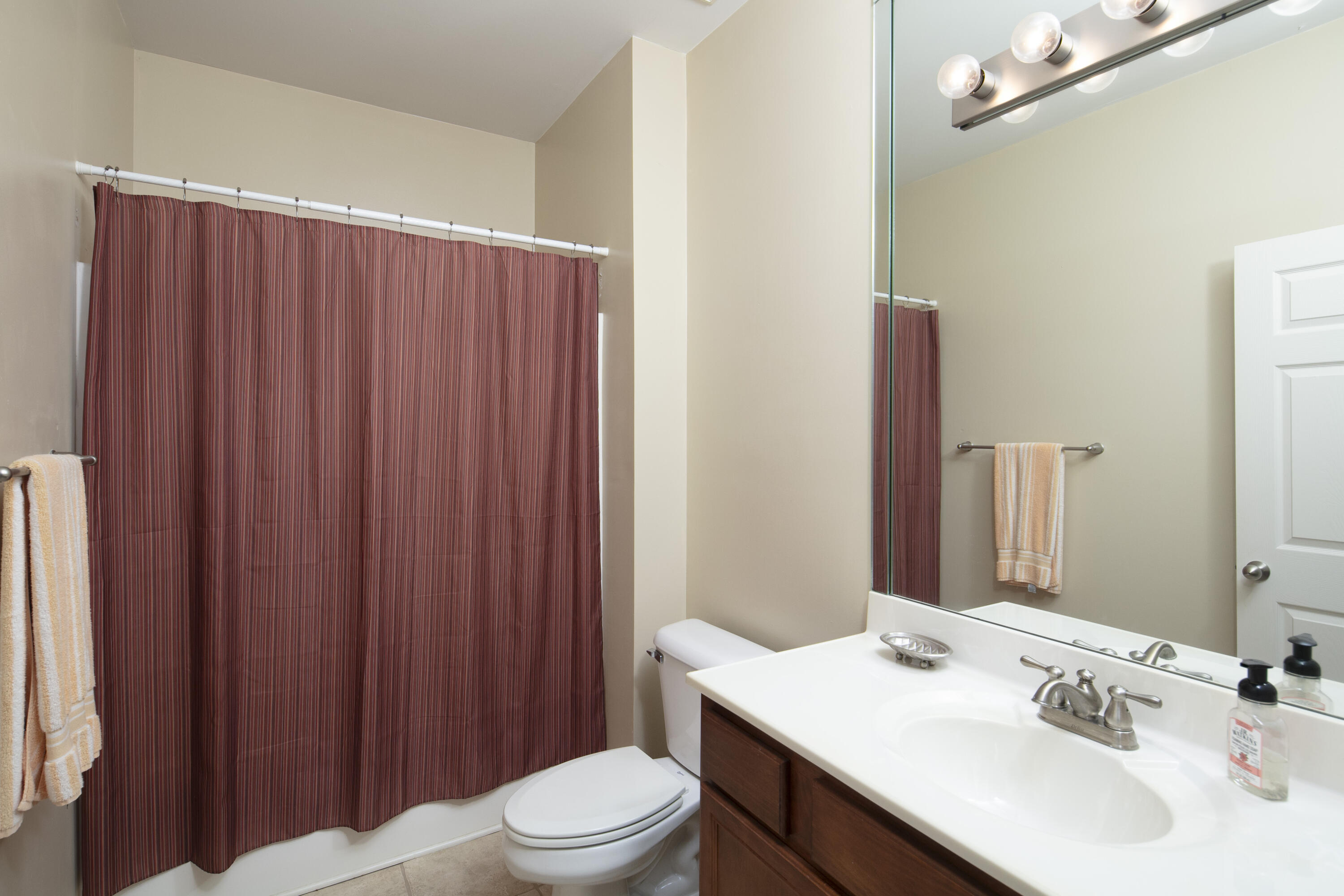 4021 Castlebridge Lane Property Photo 17