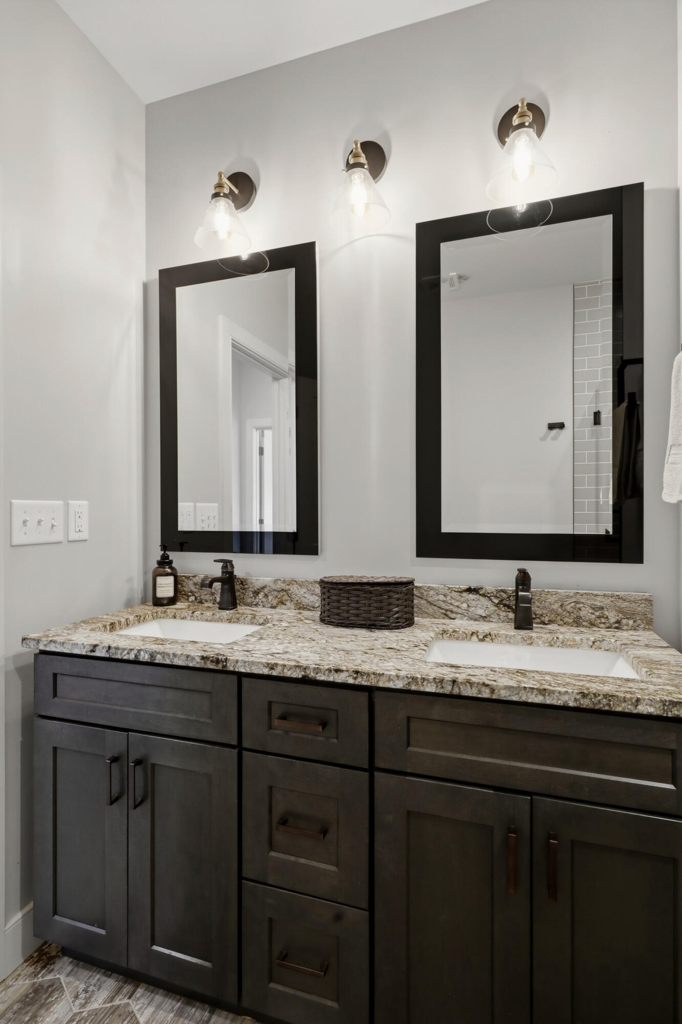 472 Hunter Drive Property Photo 43