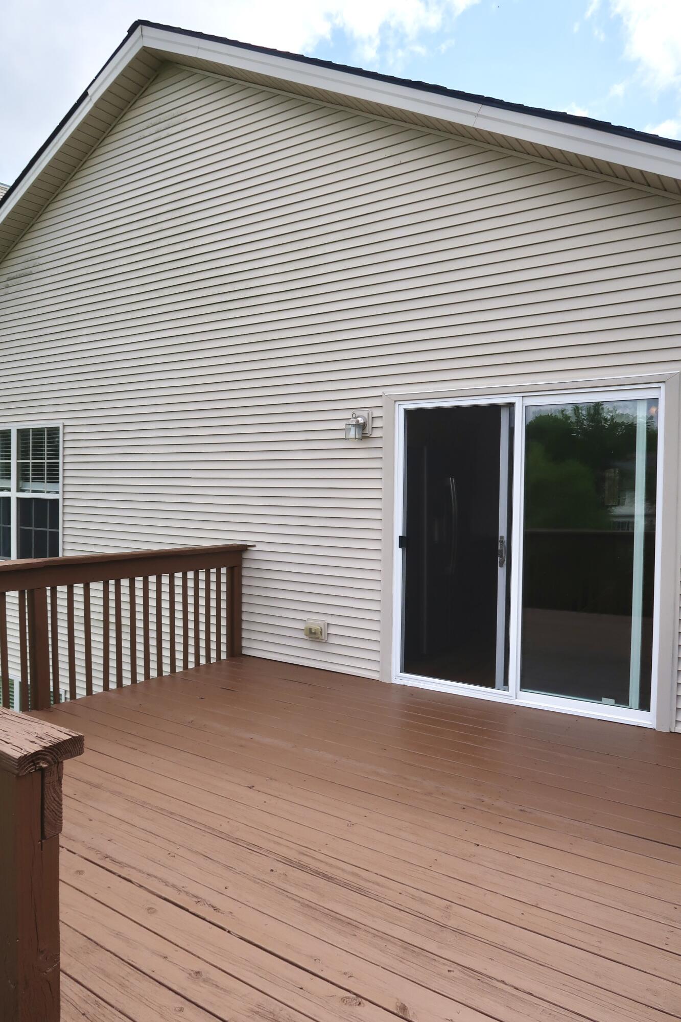 881 Lauderdale Drive Property Photo 33