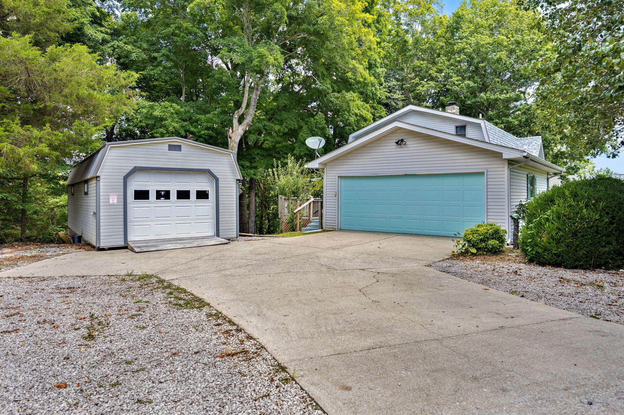 158 Enchanted Drive Property Photo 5