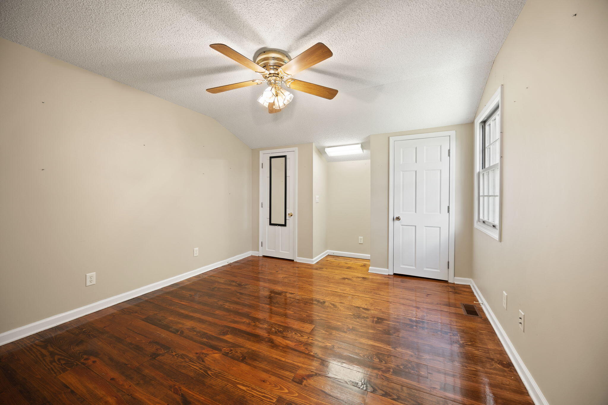 158 Enchanted Drive Property Photo 34