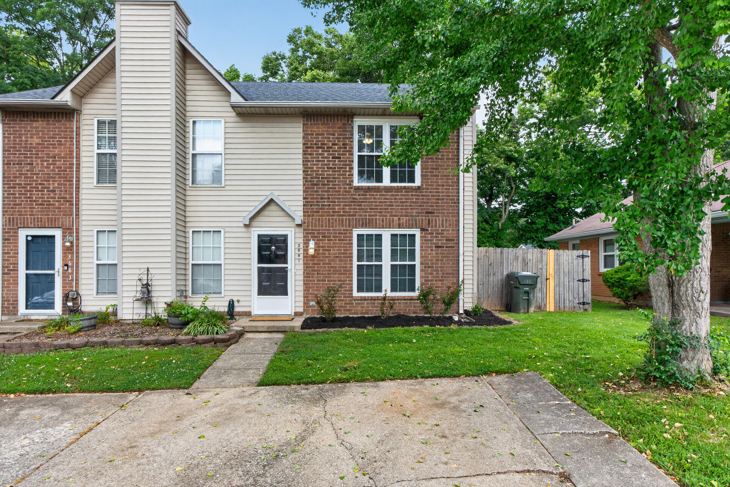 3681 Arbor Drive Property Photo 2
