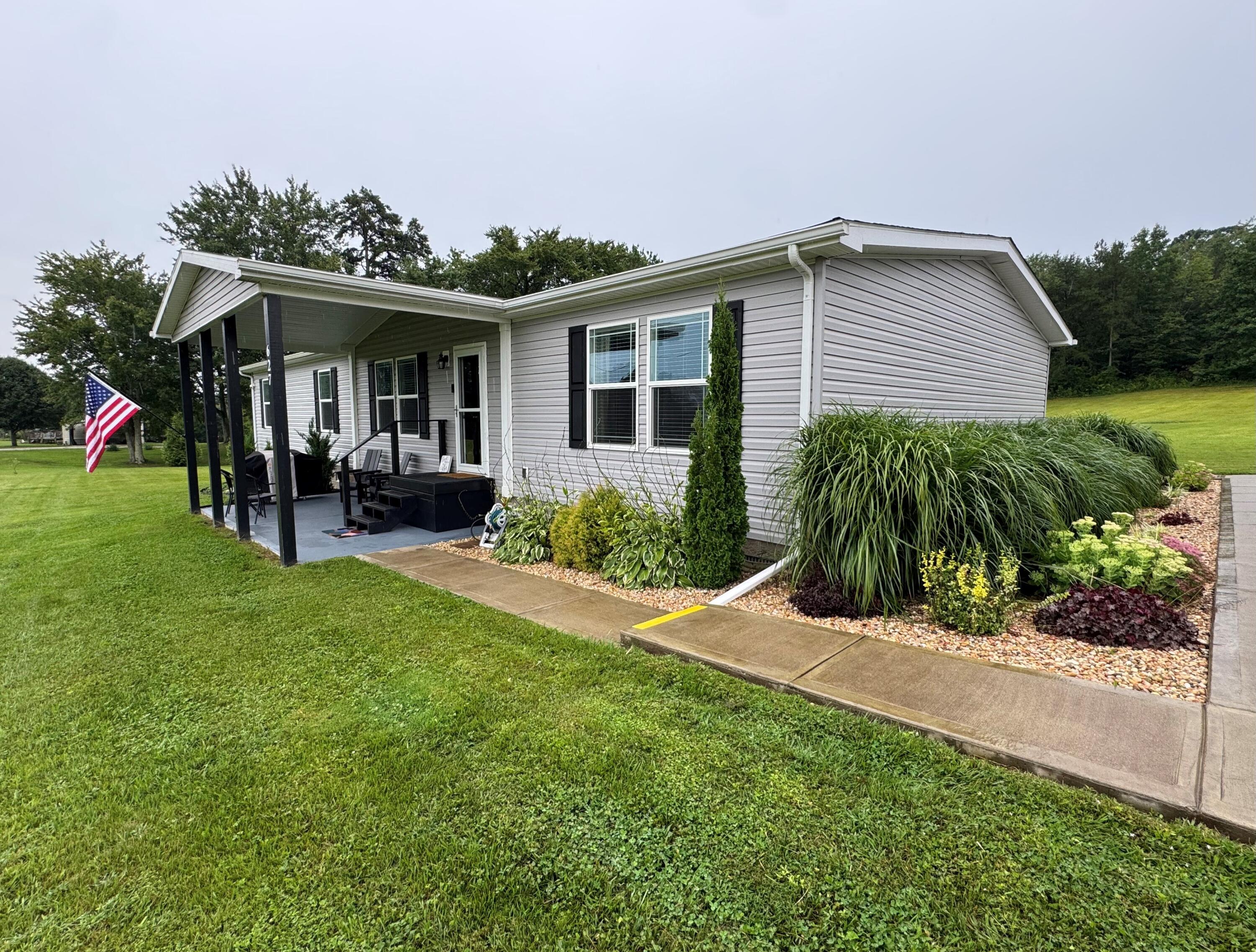 627 Pleasant View Road Property Photo 4