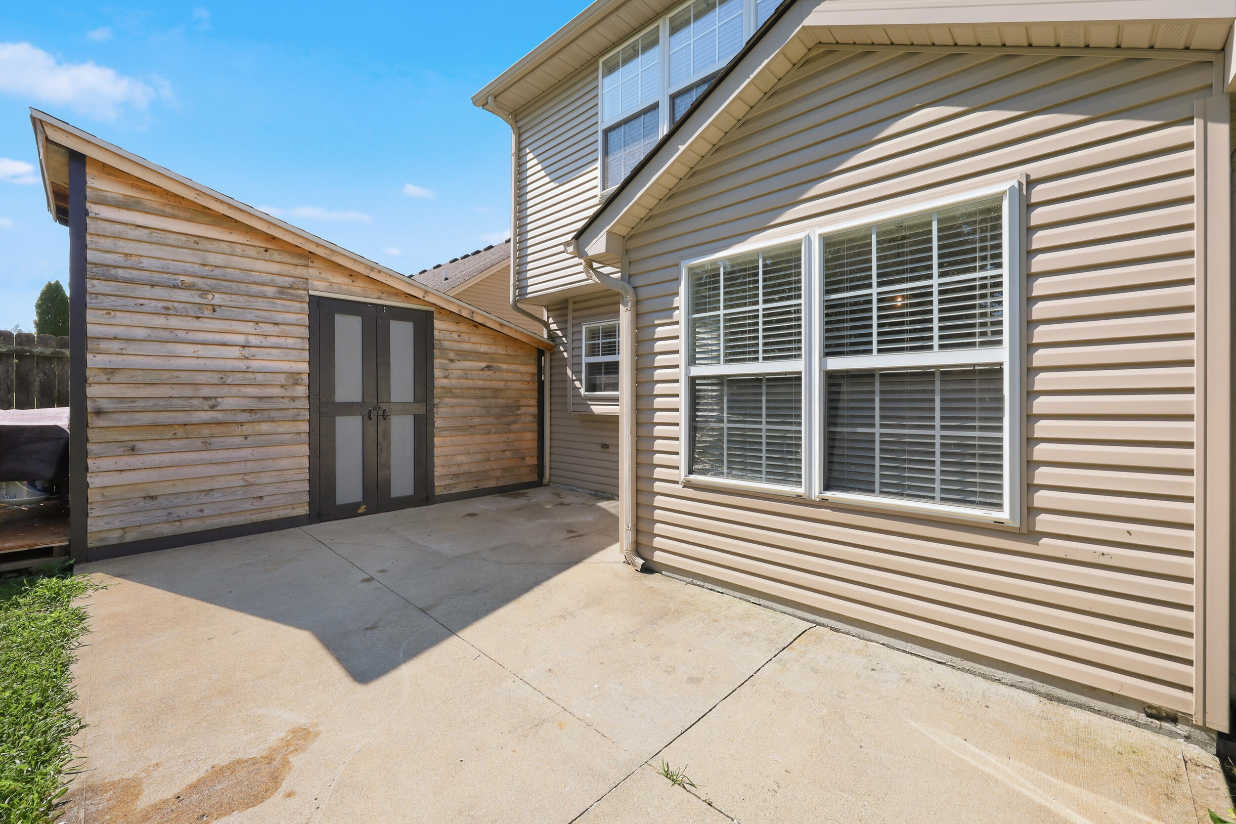 105 Manoah Lane Property Photo 33