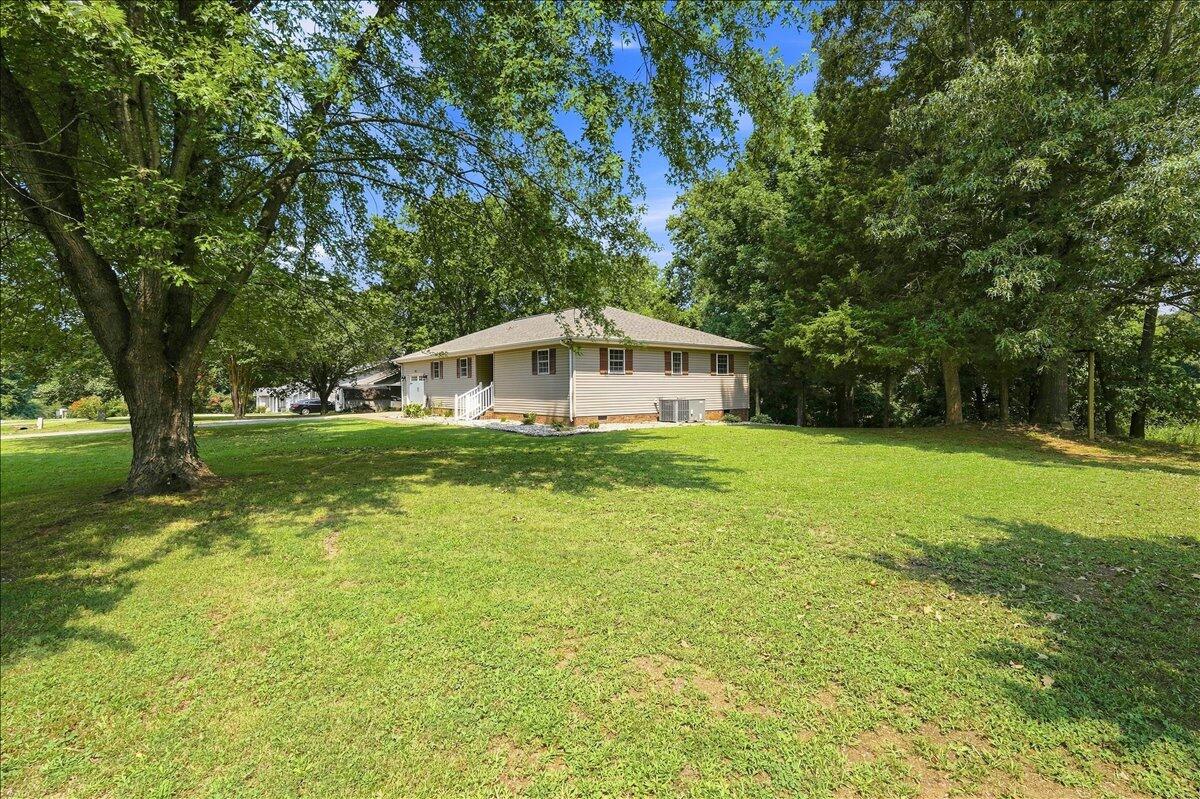 102 Wendy Drive Property Photo 9