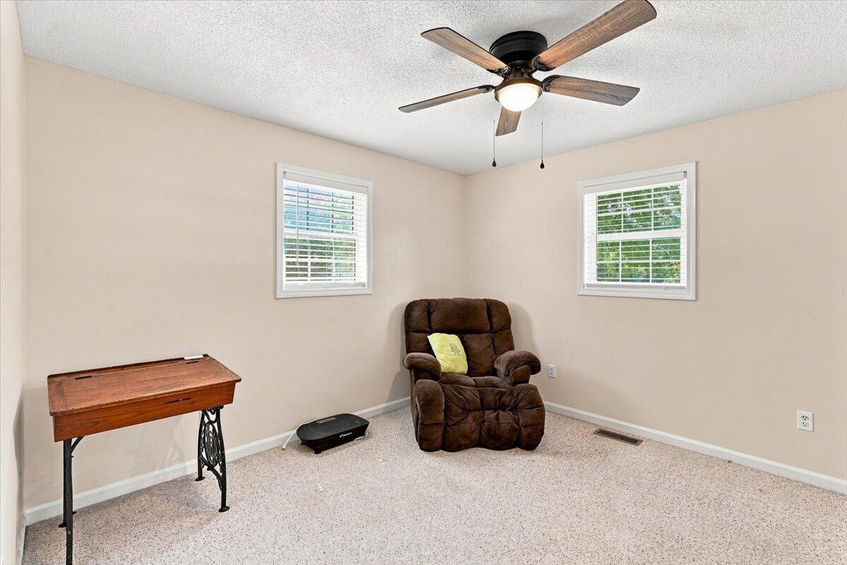 102 Wendy Drive Property Photo 21