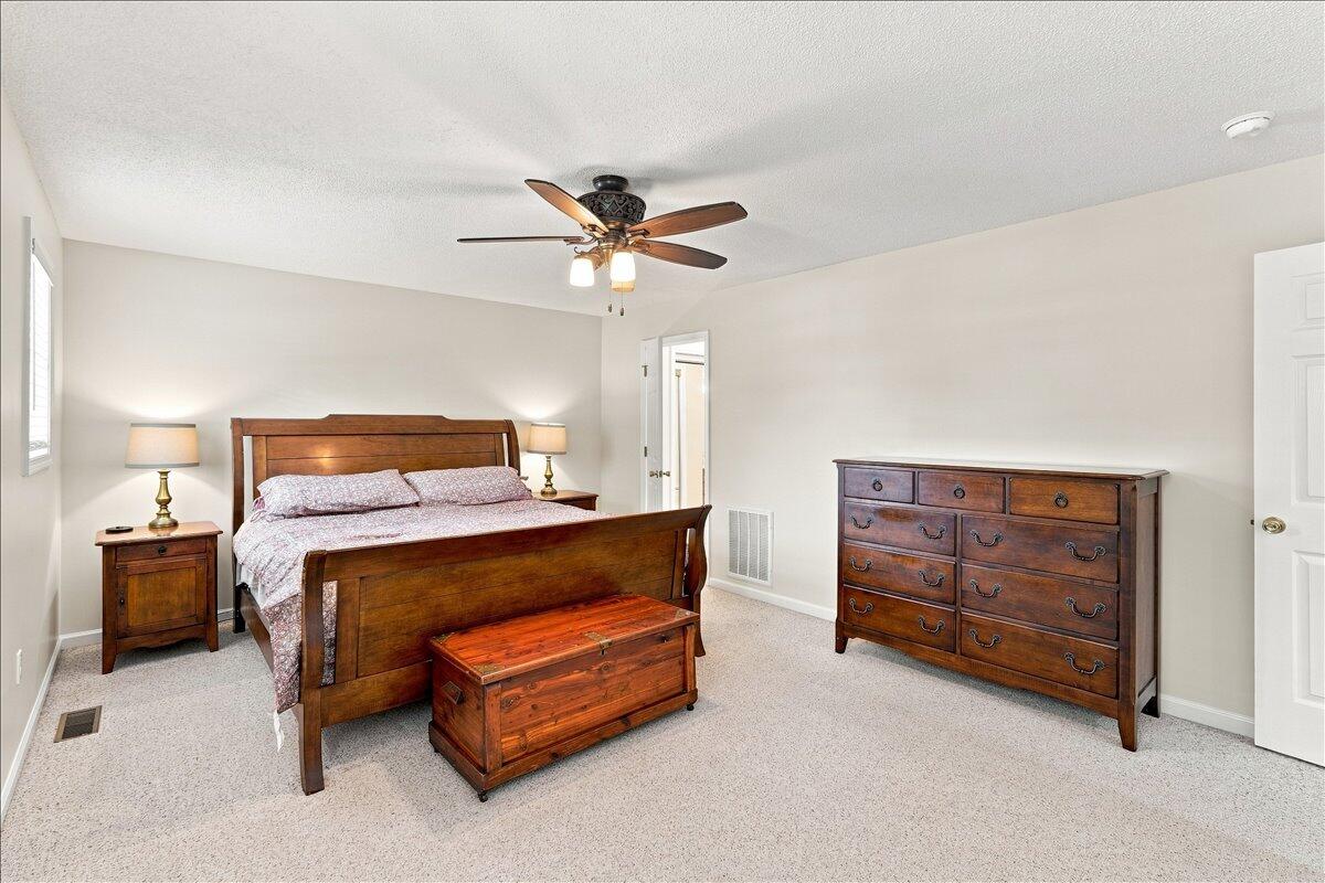 102 Wendy Drive Property Photo 26