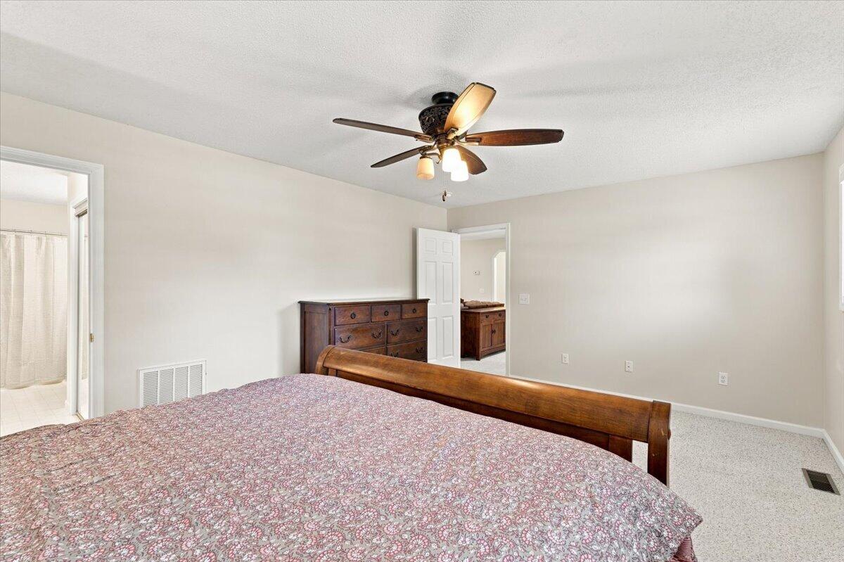 102 Wendy Drive Property Photo 29