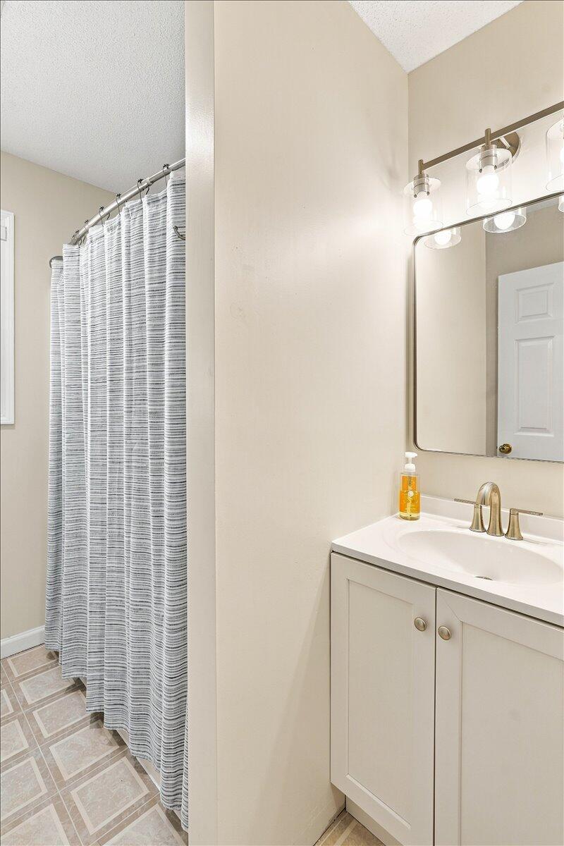 102 Wendy Drive Property Photo 35
