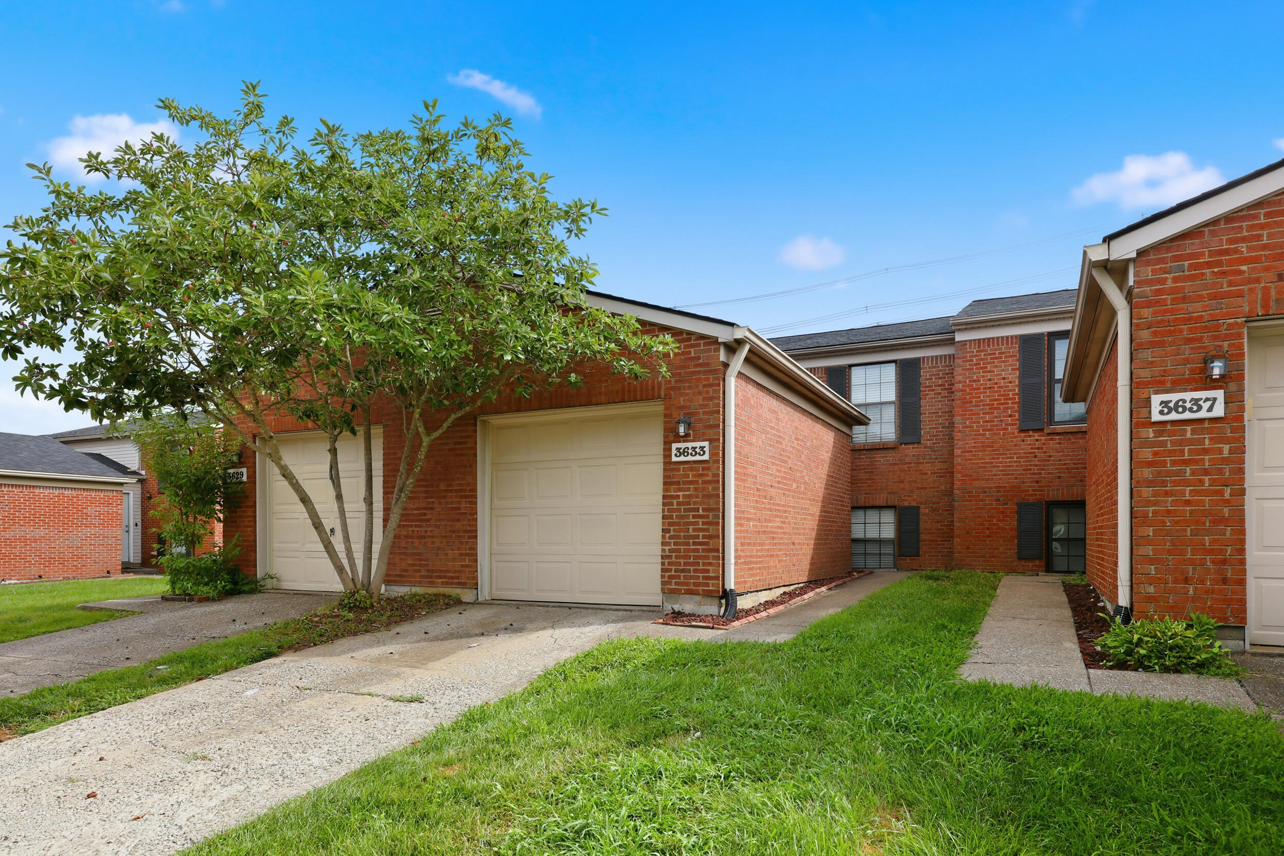 3633 Squires Woods Way Property Photo 1
