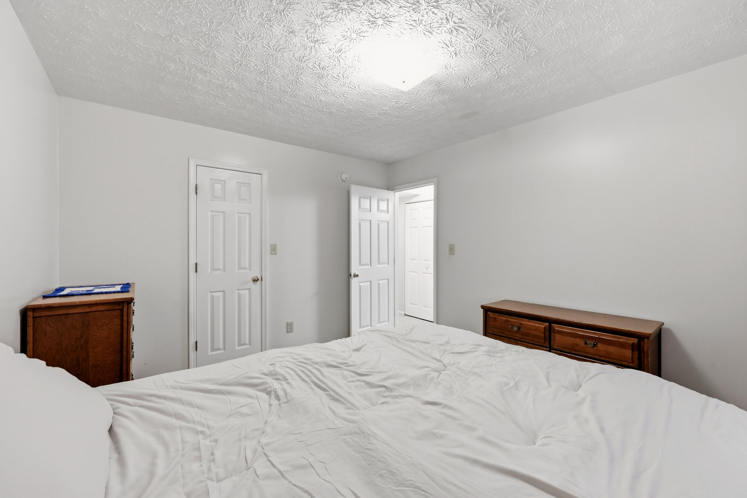 3633 Squires Woods Way Property Photo 16