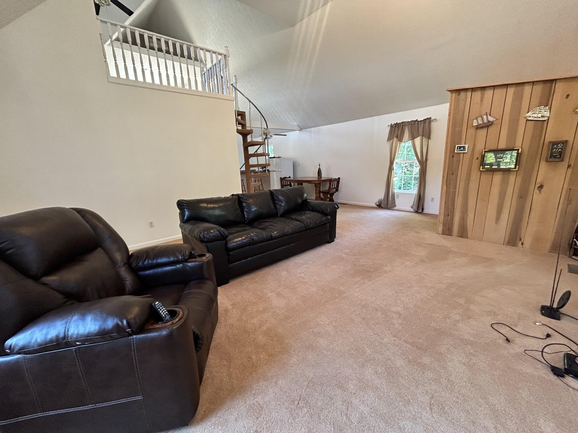 51 Beauchamp Boulevard Property Photo 6