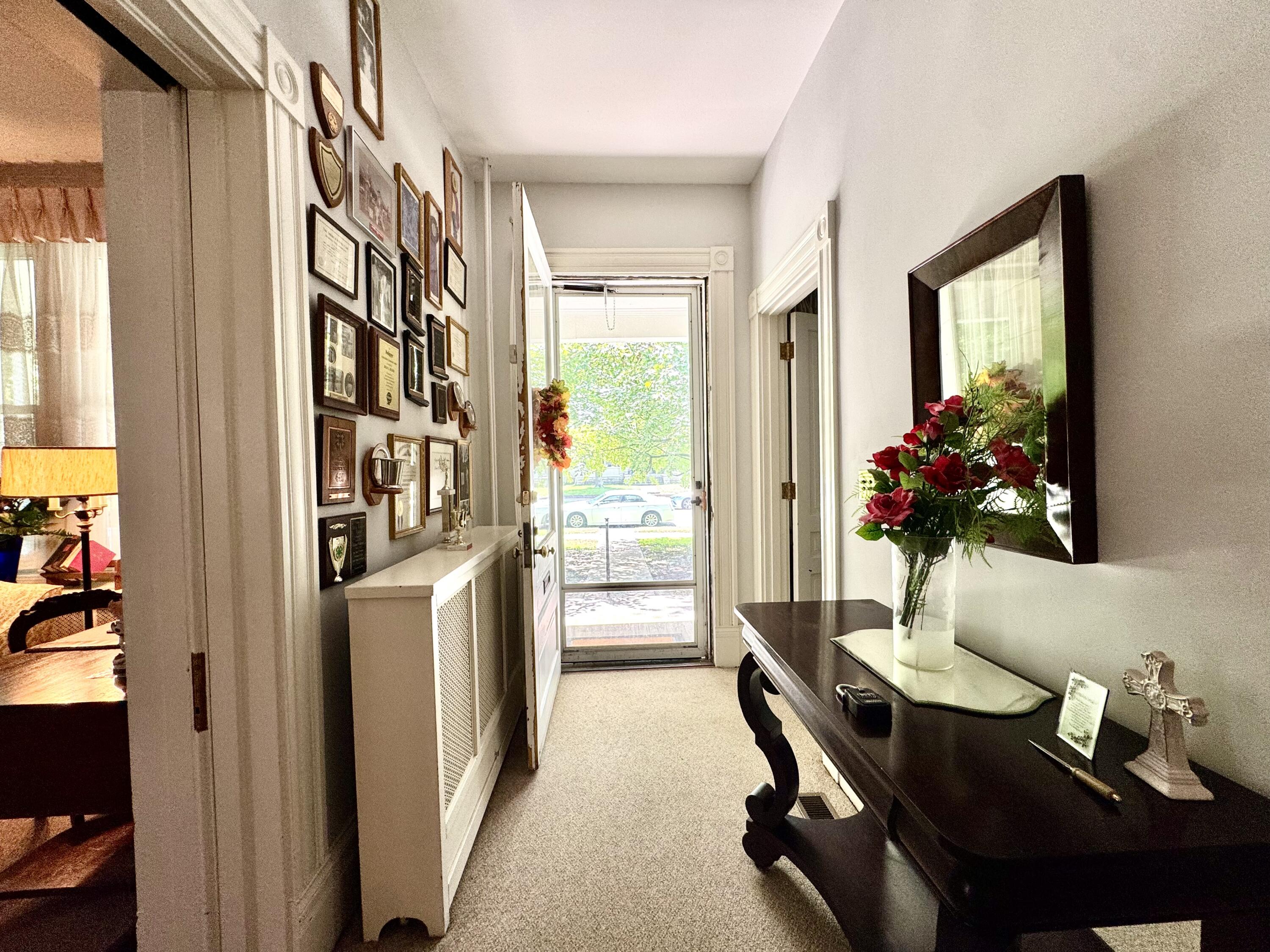 453 W Broadway Street Property Photo 19