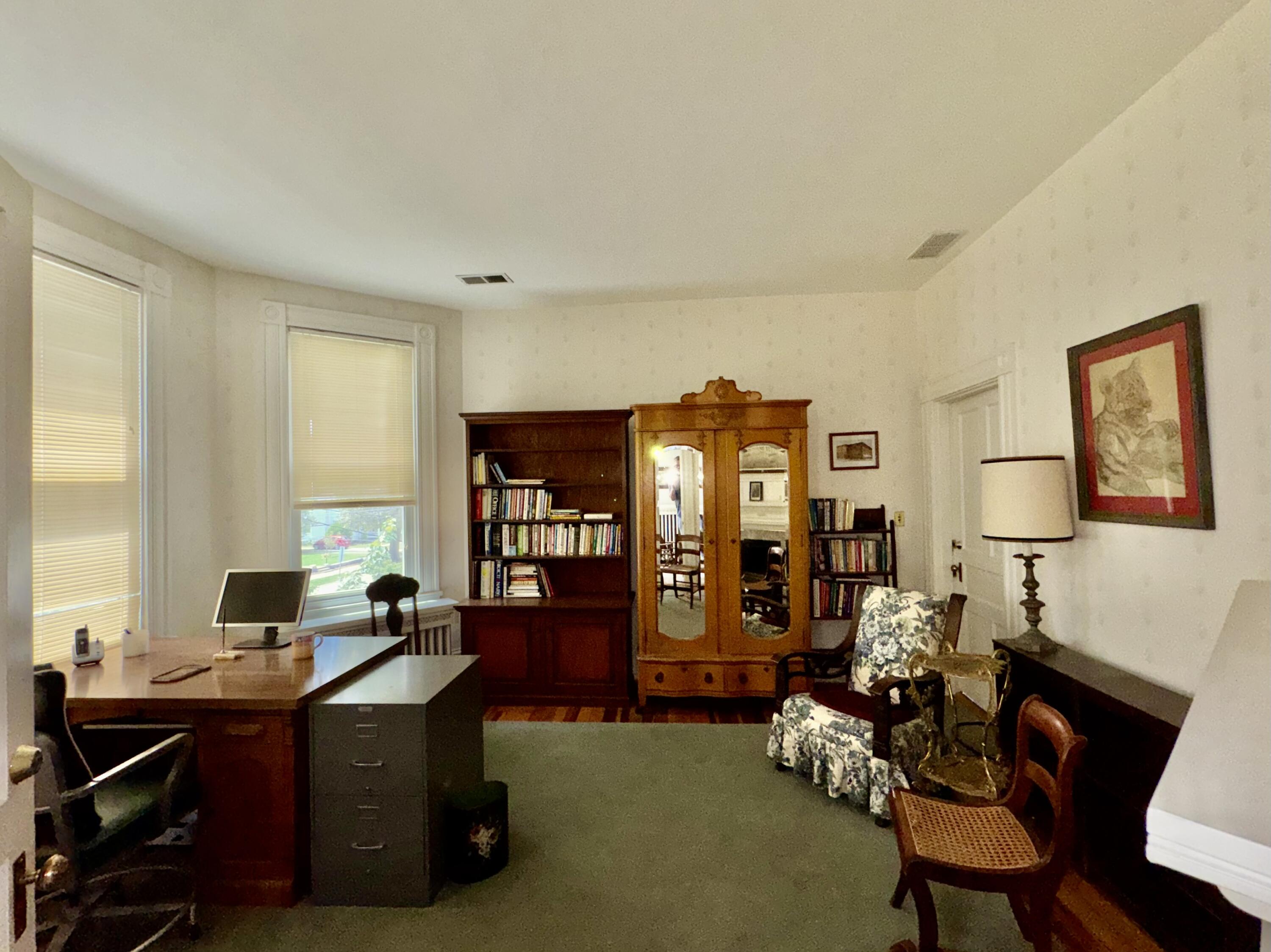 453 W Broadway Street Property Photo 33