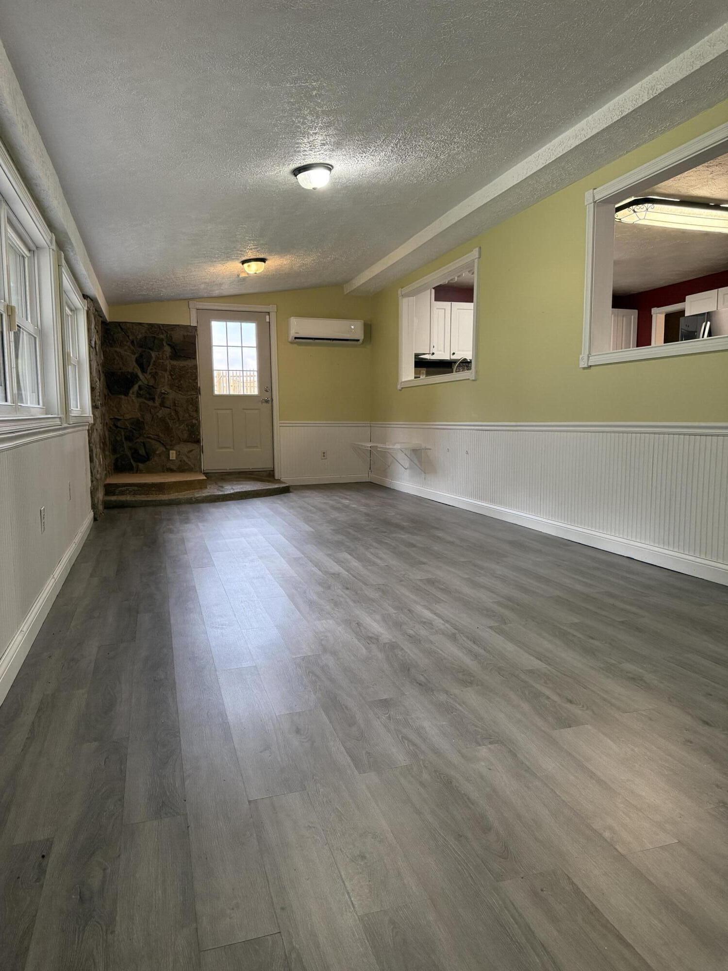 1090 Rockfork Road Property Photo 4