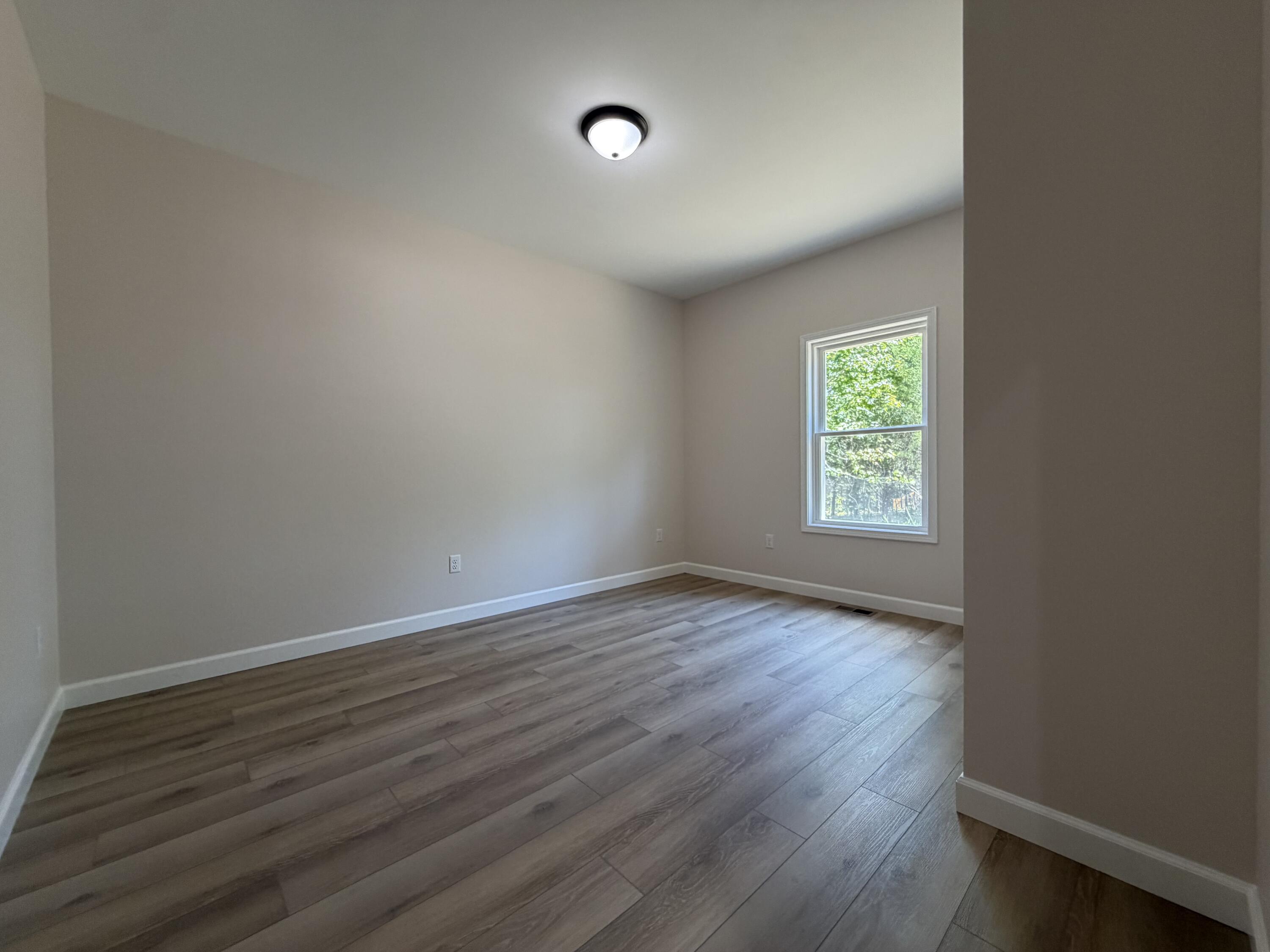 353 Kings Ridge Court Property Photo 18
