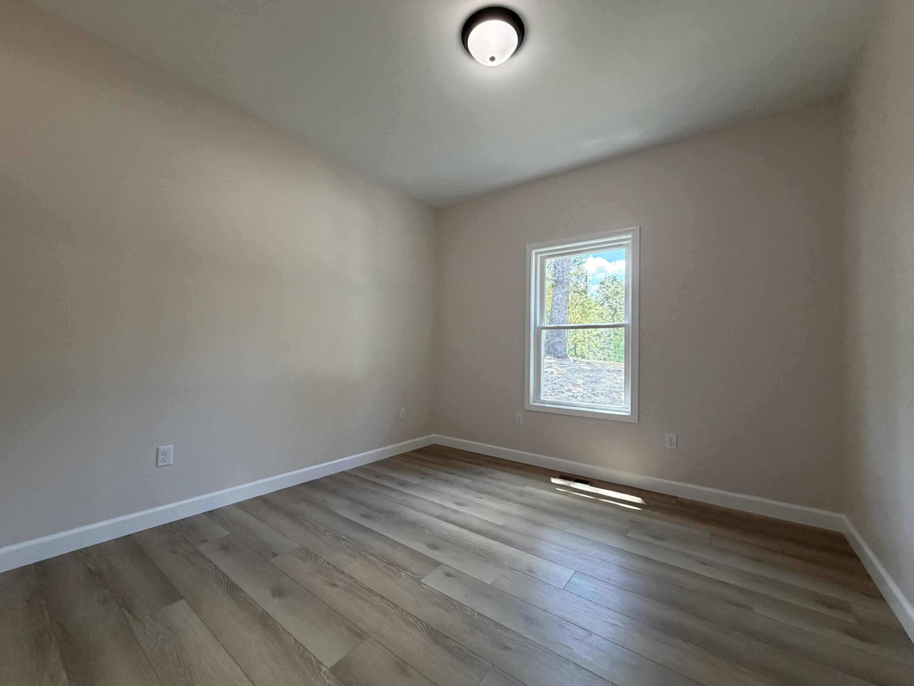 353 Kings Ridge Court Property Photo 20