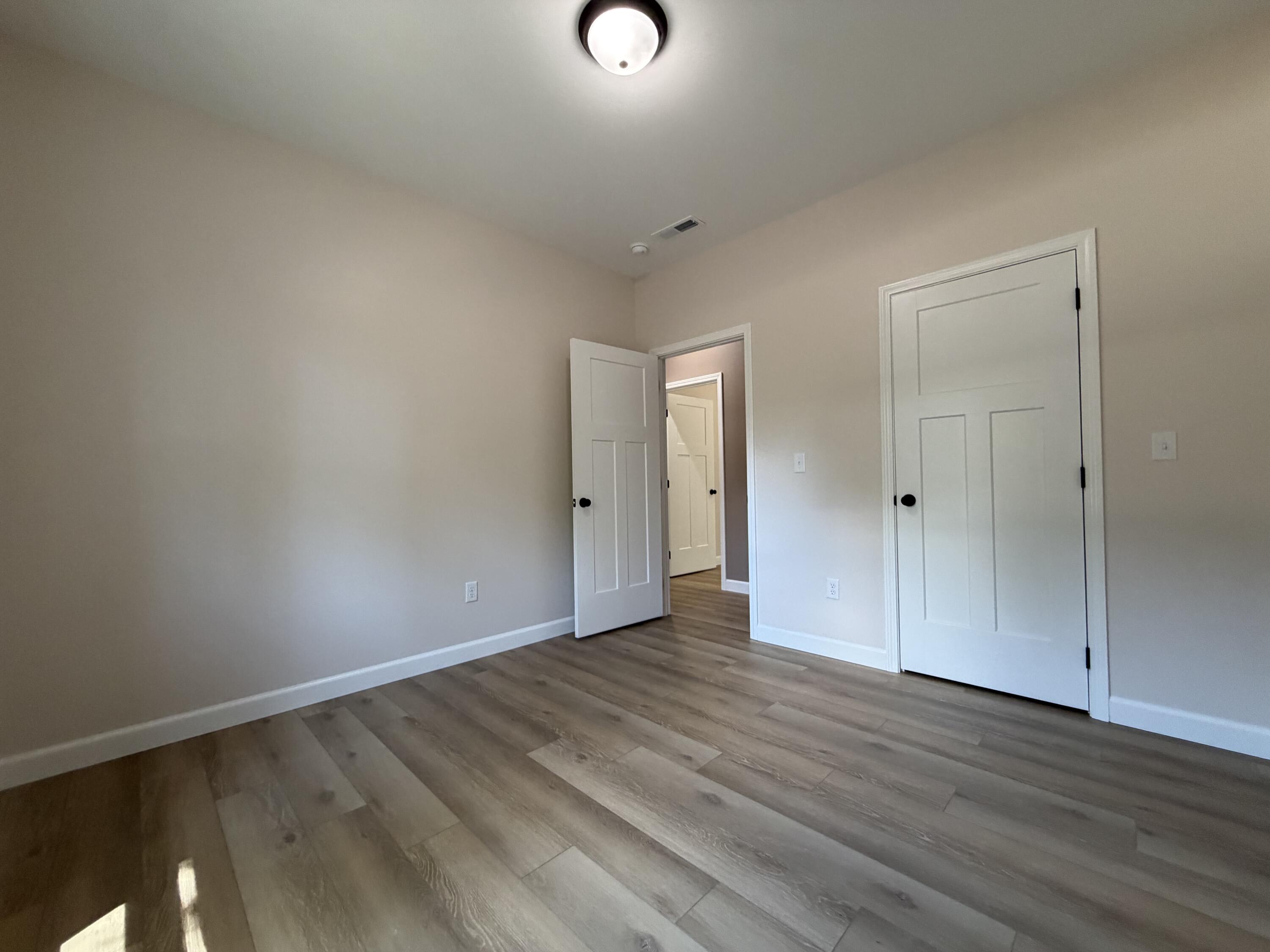 353 Kings Ridge Court Property Photo 21