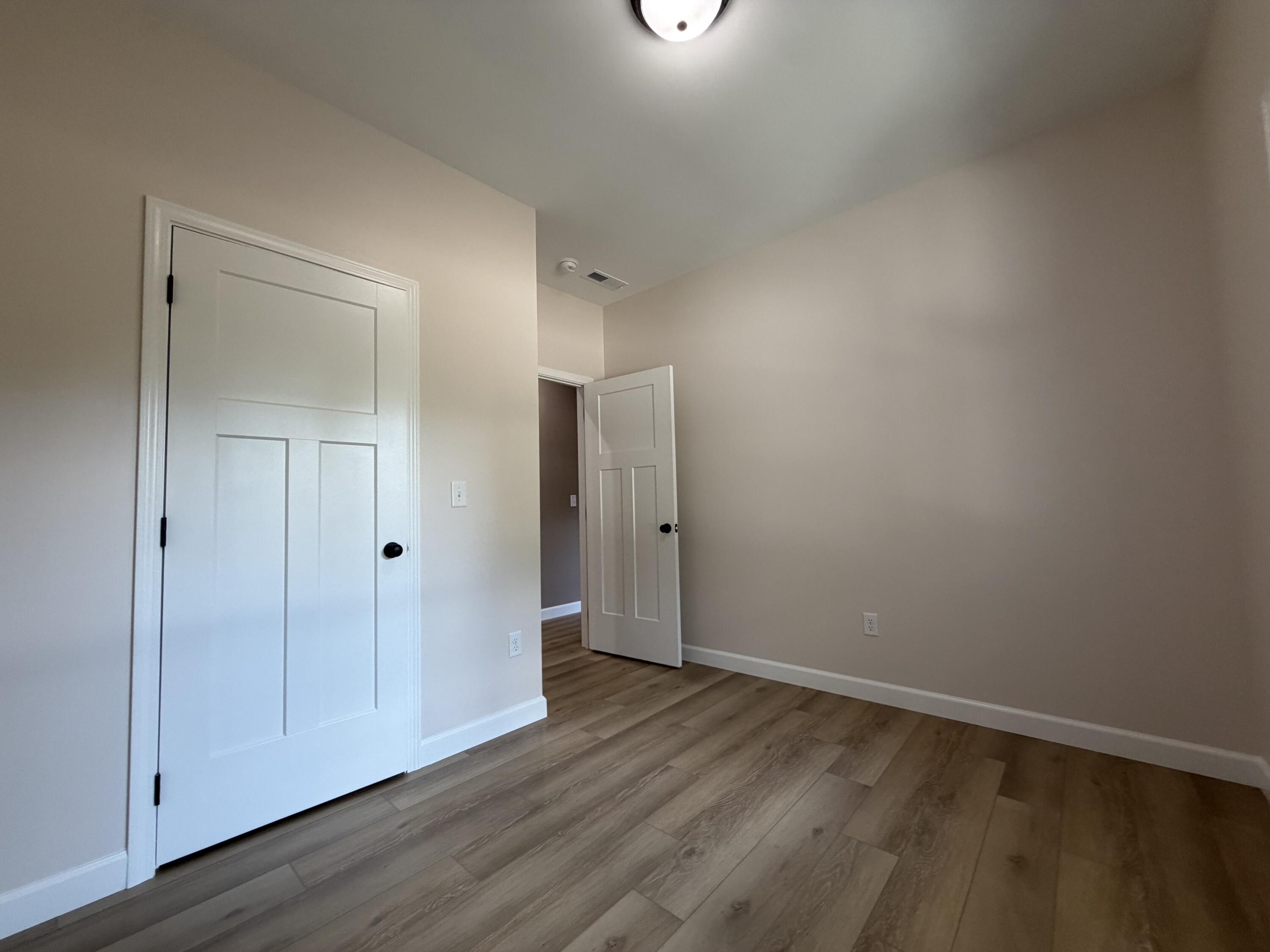 353 Kings Ridge Court Property Photo 23