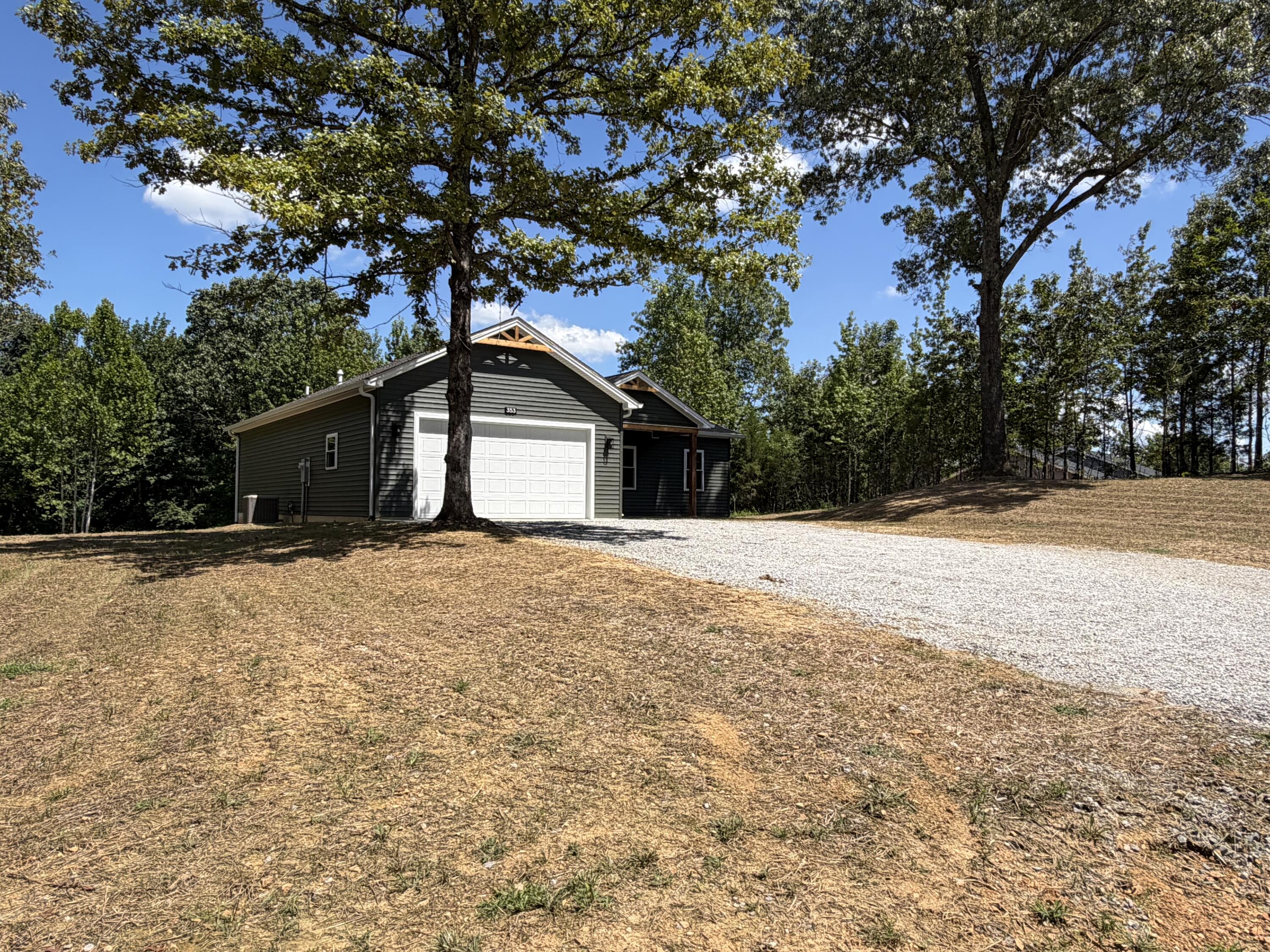 353 Kings Ridge Court Property Photo 25